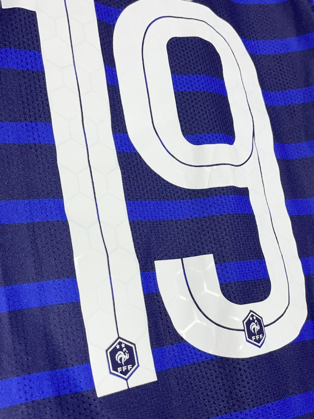 Nike #19 Karim Benzema France 2020 Home Player Issue Soccer Shirt Size US L / EU 52-54 / 3 - 8 Thumbnail