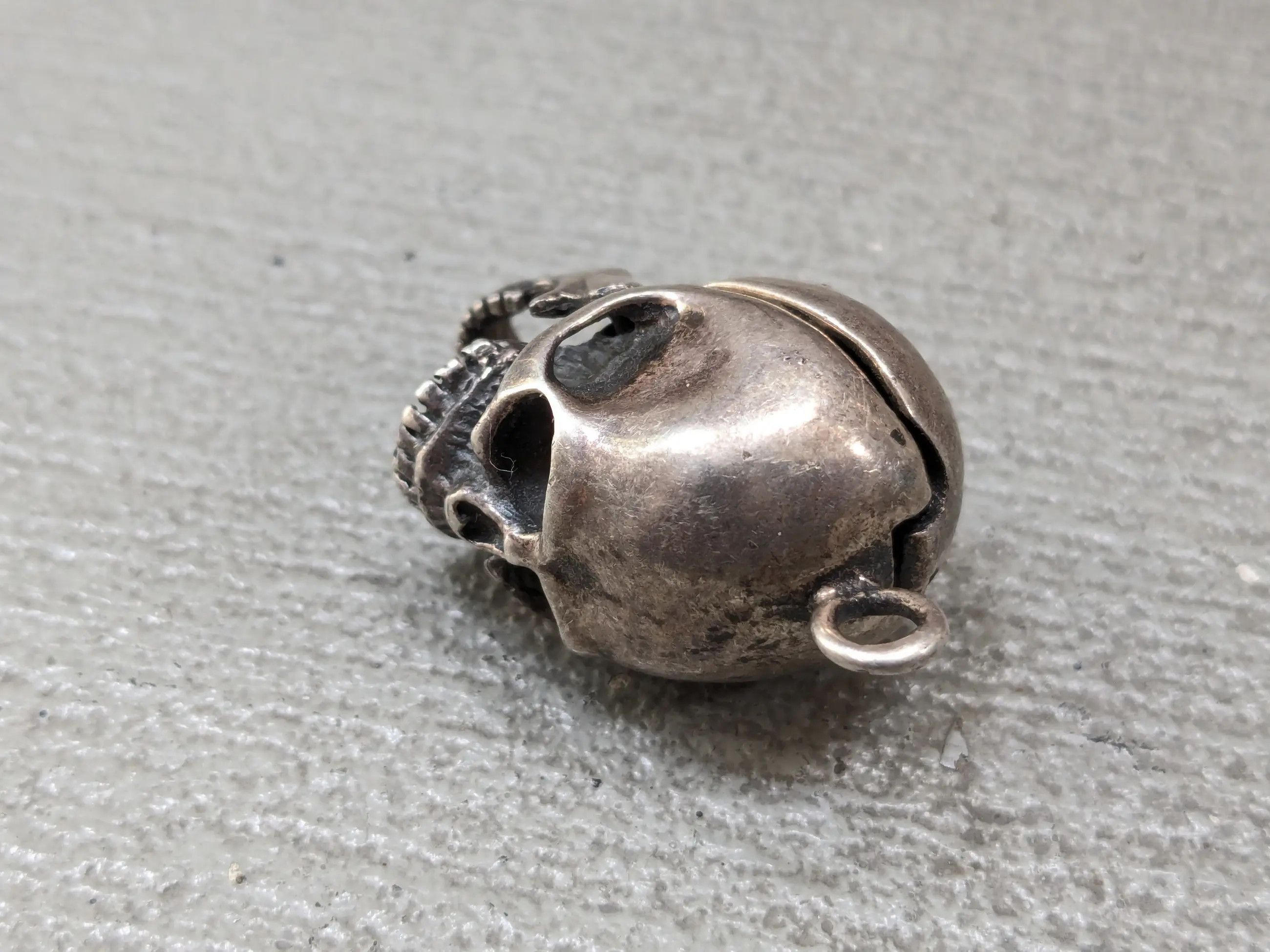 Vintage Vintage Skull Pendant Skeleton Locket Punk Rock Biker Y2K Size ONE SIZE - 7 Thumbnail