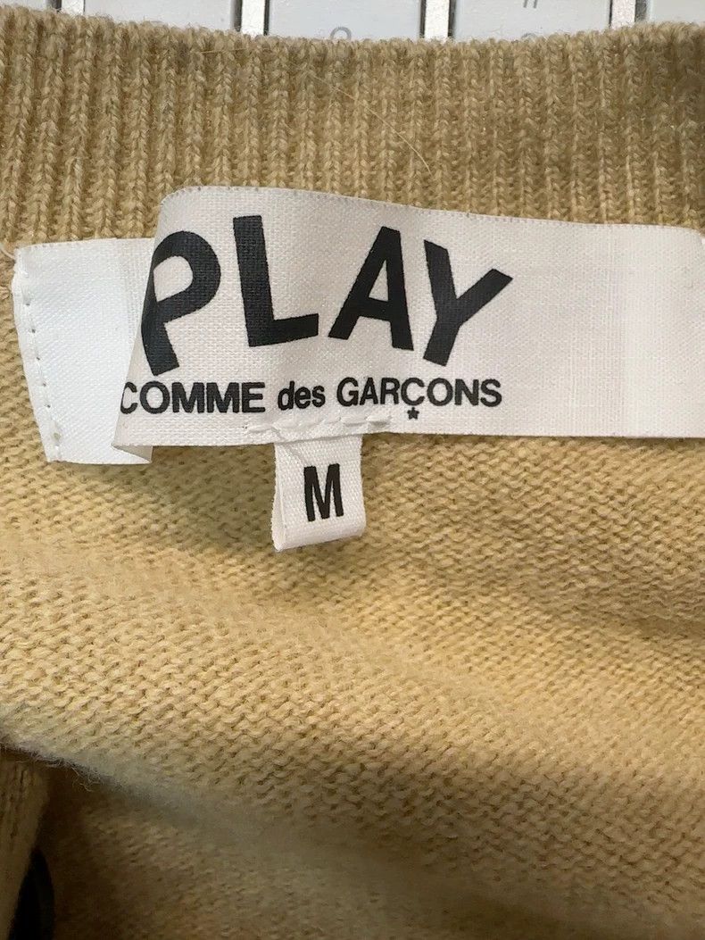 Comme des Garcons Comme Des Garcons Classic sweater. Camel Black Heart Size M / US 6-8 / IT 42-44 - 3 Thumbnail