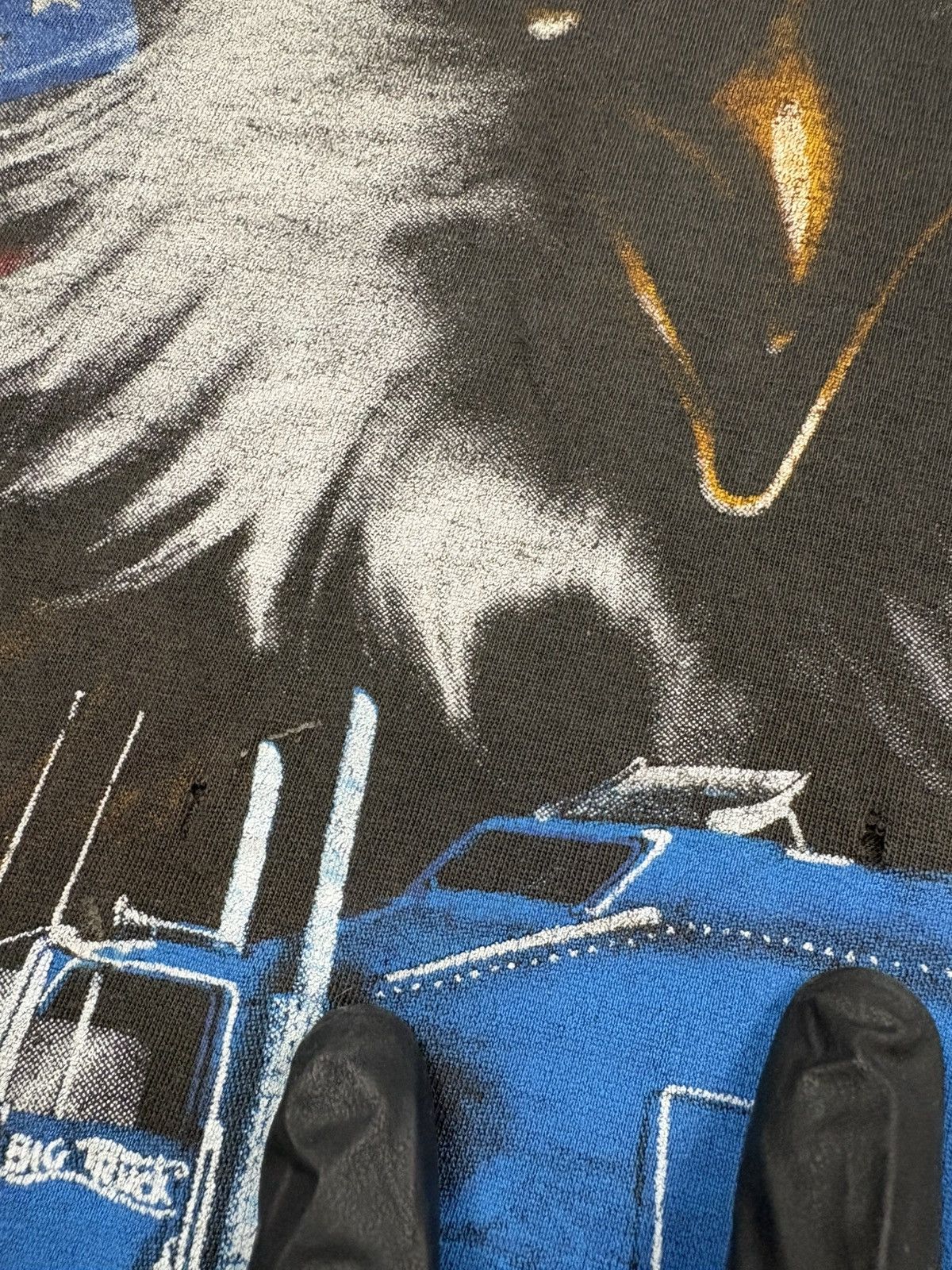 Vintage Vintage 90s Eagle Truck USA Graphic T-Shirt Distressed Faded Size US XL / EU 56 / 4 - 8 Thumbnail