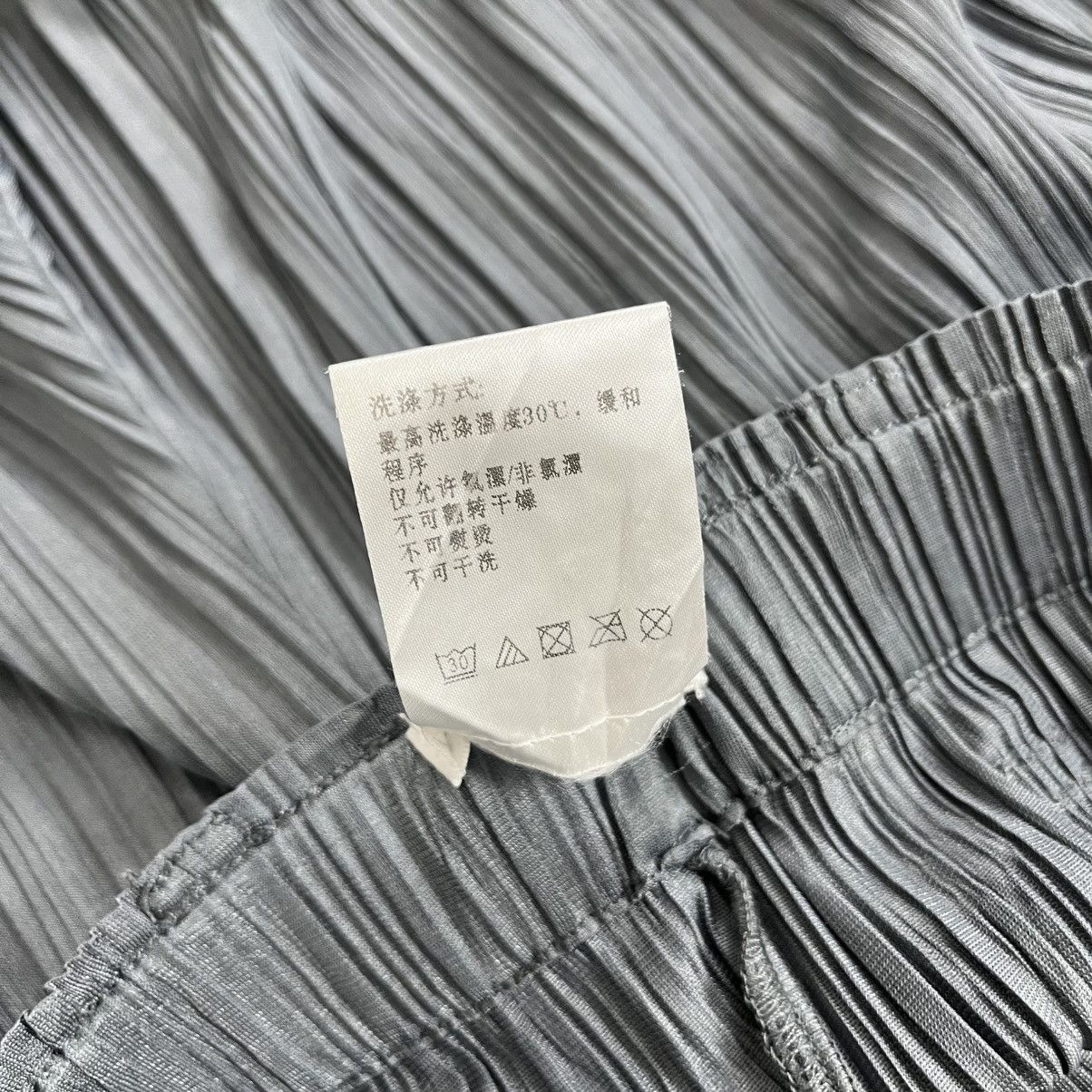 Pleats Please Issey Miyake Vintage Pleats Please Issey Miyake Wide Leg Pants Dark Gray Size US 28 / EU 44 - 14 Thumbnail