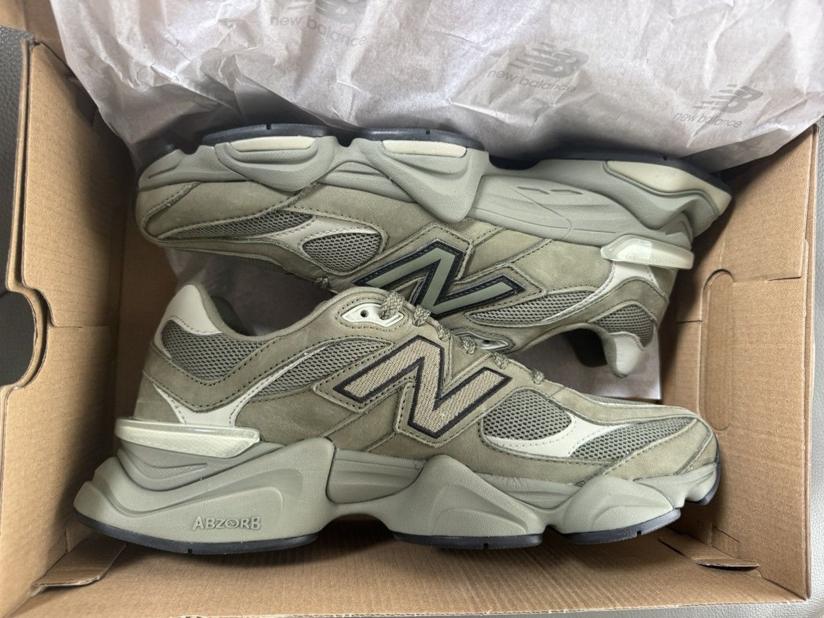 New Balance New Balance 9060 Size US 8 / EU 41 - 1 Thumbnail