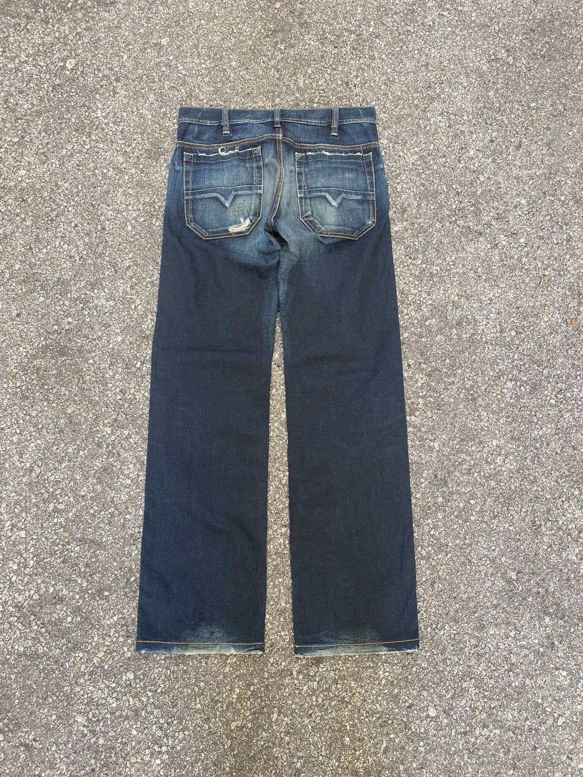 Diesel Vintage Diesel Straight Cutting Jeans Made in Italy Size US 29 - 10 Thumbnail