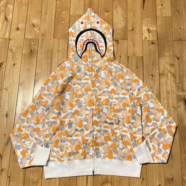 Bape 2024 Fukuoka Store Camo shark full zip hoodie BAPE APE Size US L / EU 52-54 / 3 - 1 Thumbnail