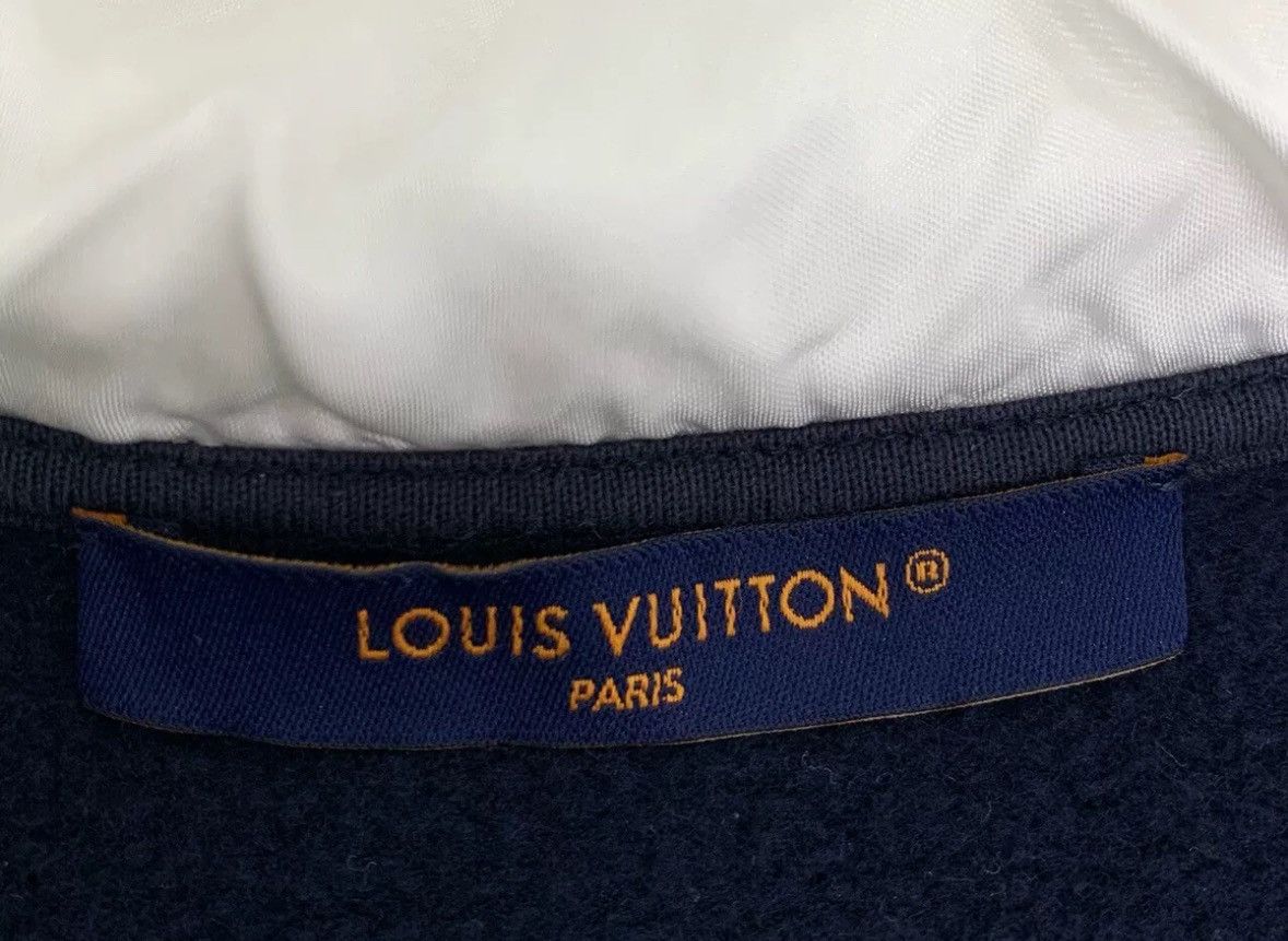 Louis Vuitton Louis Vuitton Lv 23 logo embossed blue and white jacket Size US XL / EU 56 / 4 - 6 Thumbnail