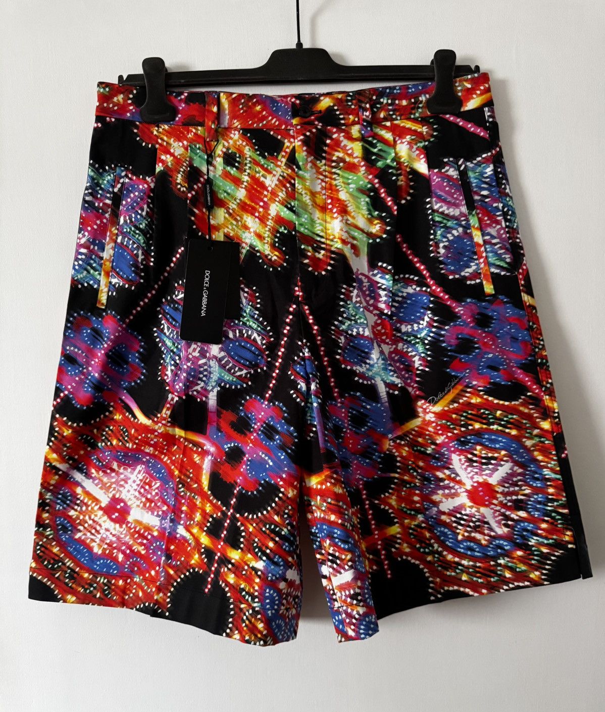 Dolce & Gabbana Multicolour Printed Shorts – BNWT- 48IT