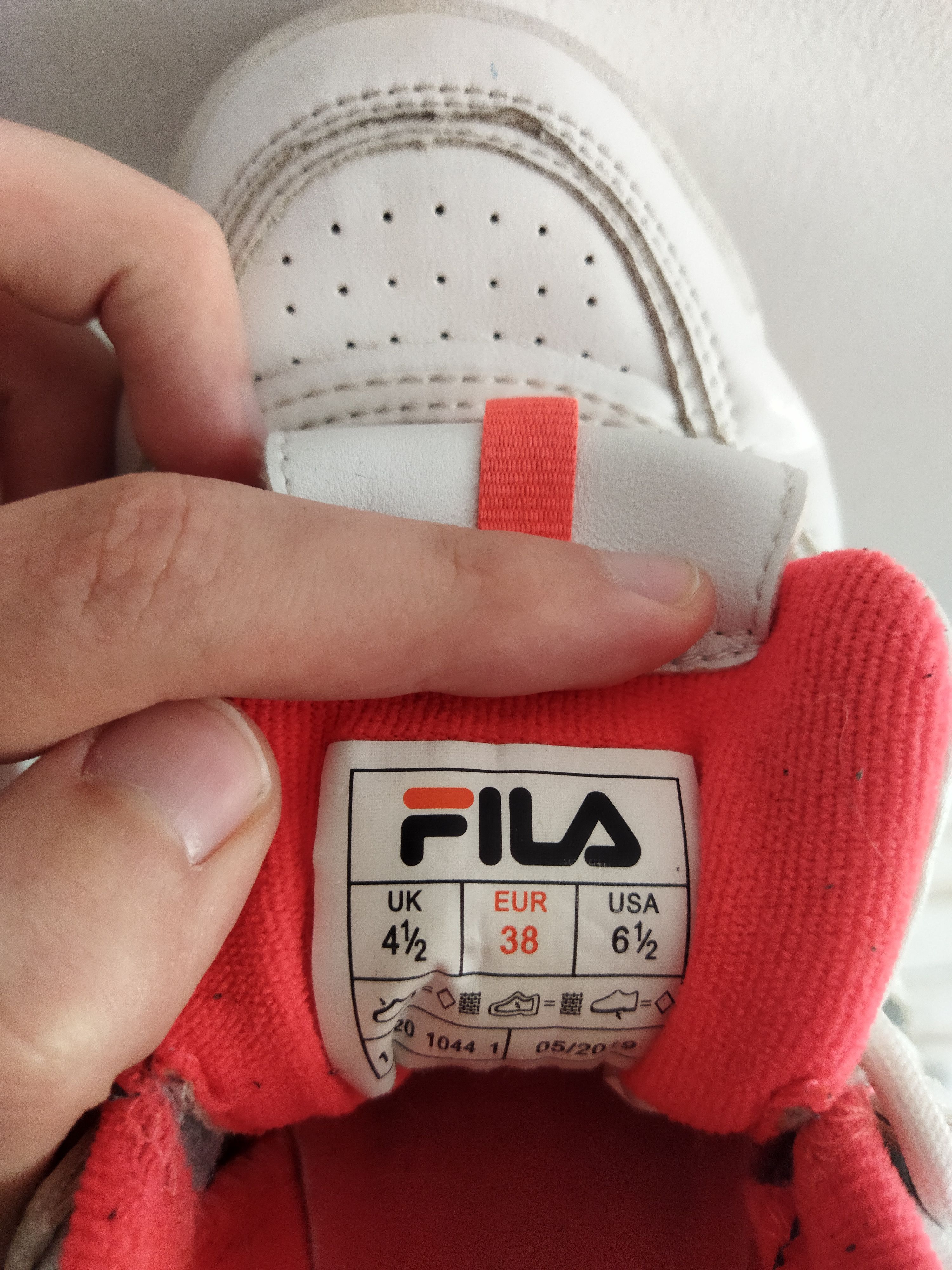 Fila Disruptor Low EU 38 Shoes Trainers UK 4.5 Sneakers US W 6.5 Size US 6.5 / IT 36.5 - 7 Thumbnail