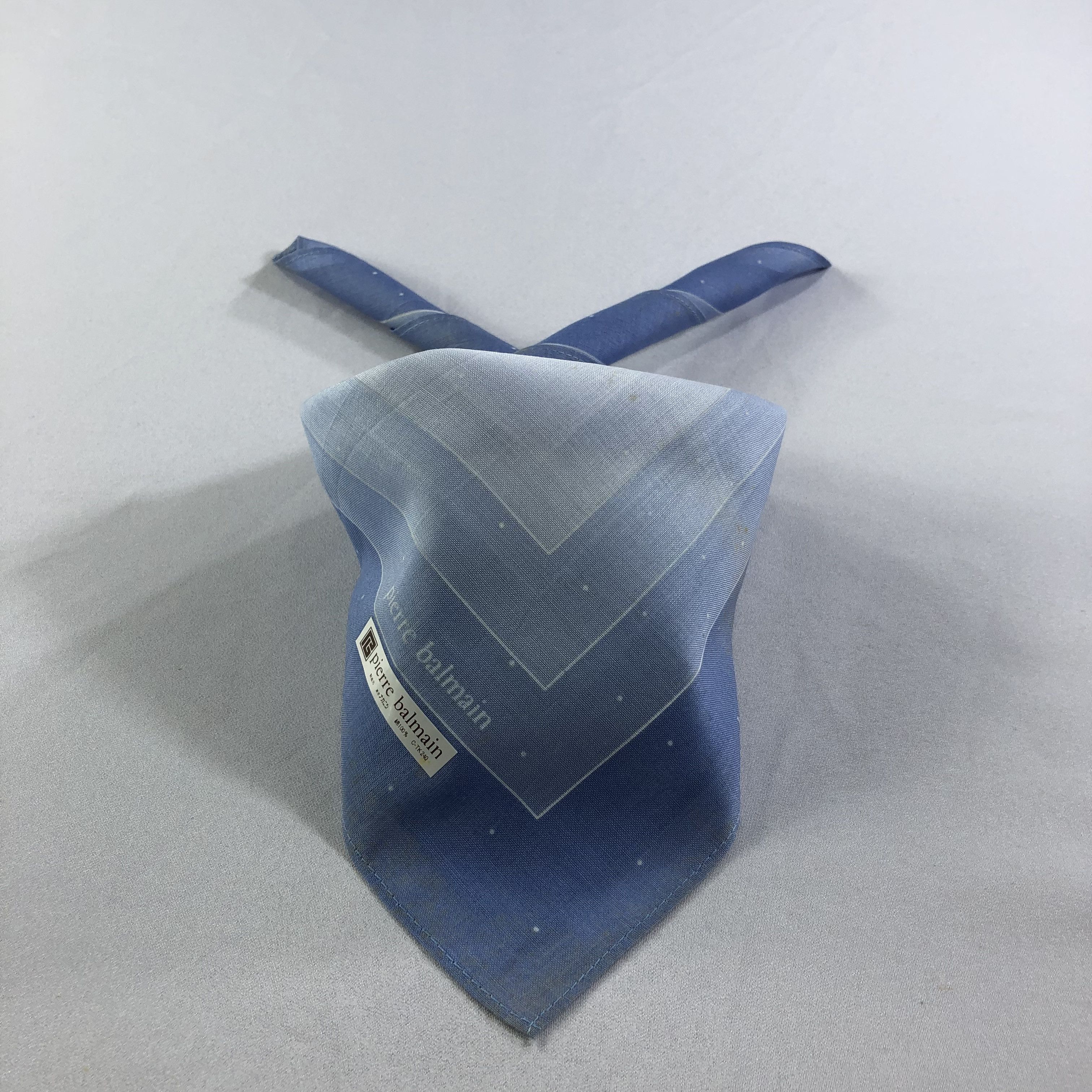 Pierre Balmain × Vintage Pierre Balmain Handkerchief Neckerchief Bandana H1576 Size ONE SIZE - 1 Thumbnail