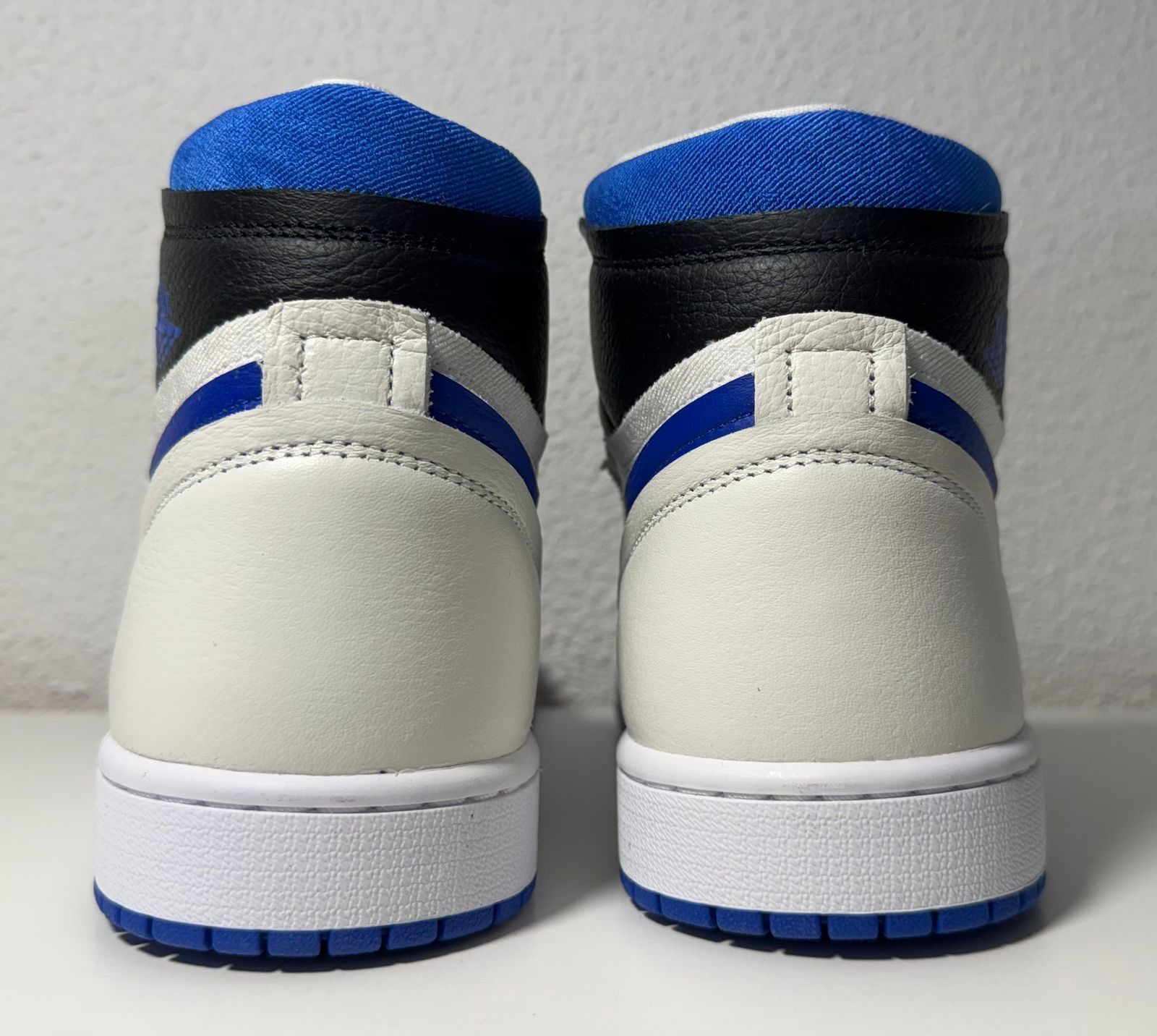Jordan Brand Air Jordan 1 MM High WMNS “Royal Toe” Size US 11 / EU 44 - 4 Thumbnail