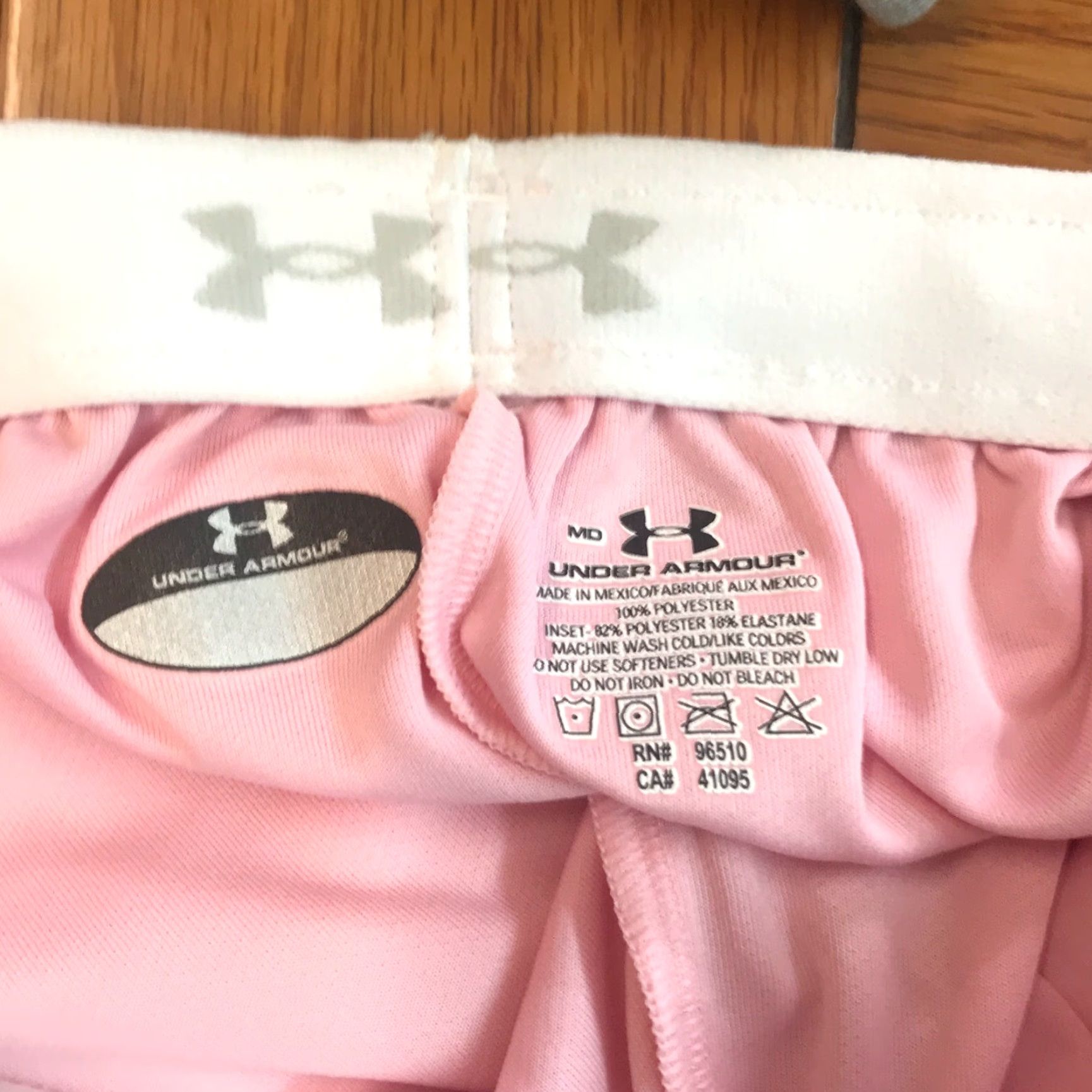 Under Armour Under Armour Women Flat Front Drawstring Pink Athletic Shorts M Size 26" / US 2 / IT 38 - 5 Thumbnail