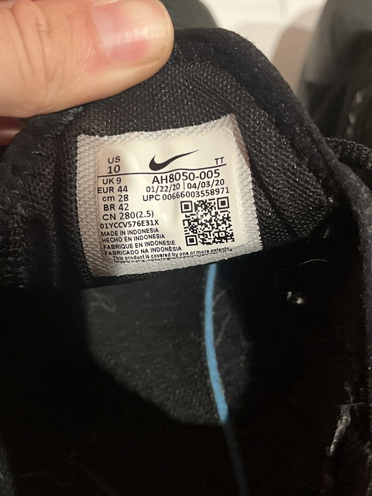 Nike Air Max 270 Size US 10 / EU 43 - 7 Thumbnail
