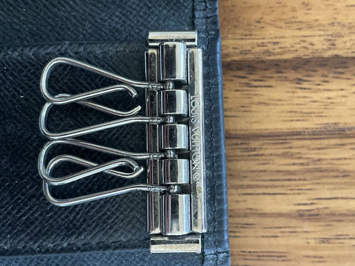Louis Vuitton Louis Vuitton Key Holder Size ONE SIZE - 7 Thumbnail
