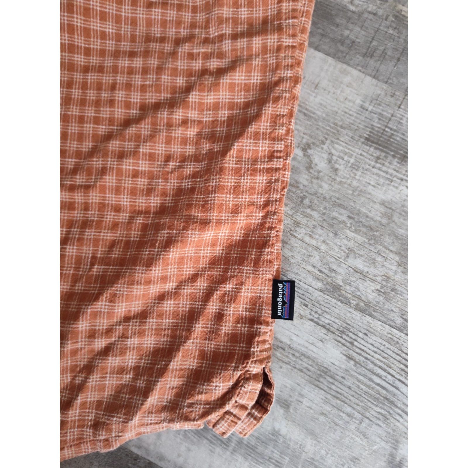 Patagonia Patagonia Shirt Mens L Orange Rust Back Step Plaid Short Sleeve Hemp Organic Button-Up Casual All Seasons Size US L / EU 52-54 / 3 - 3 Thumbnail