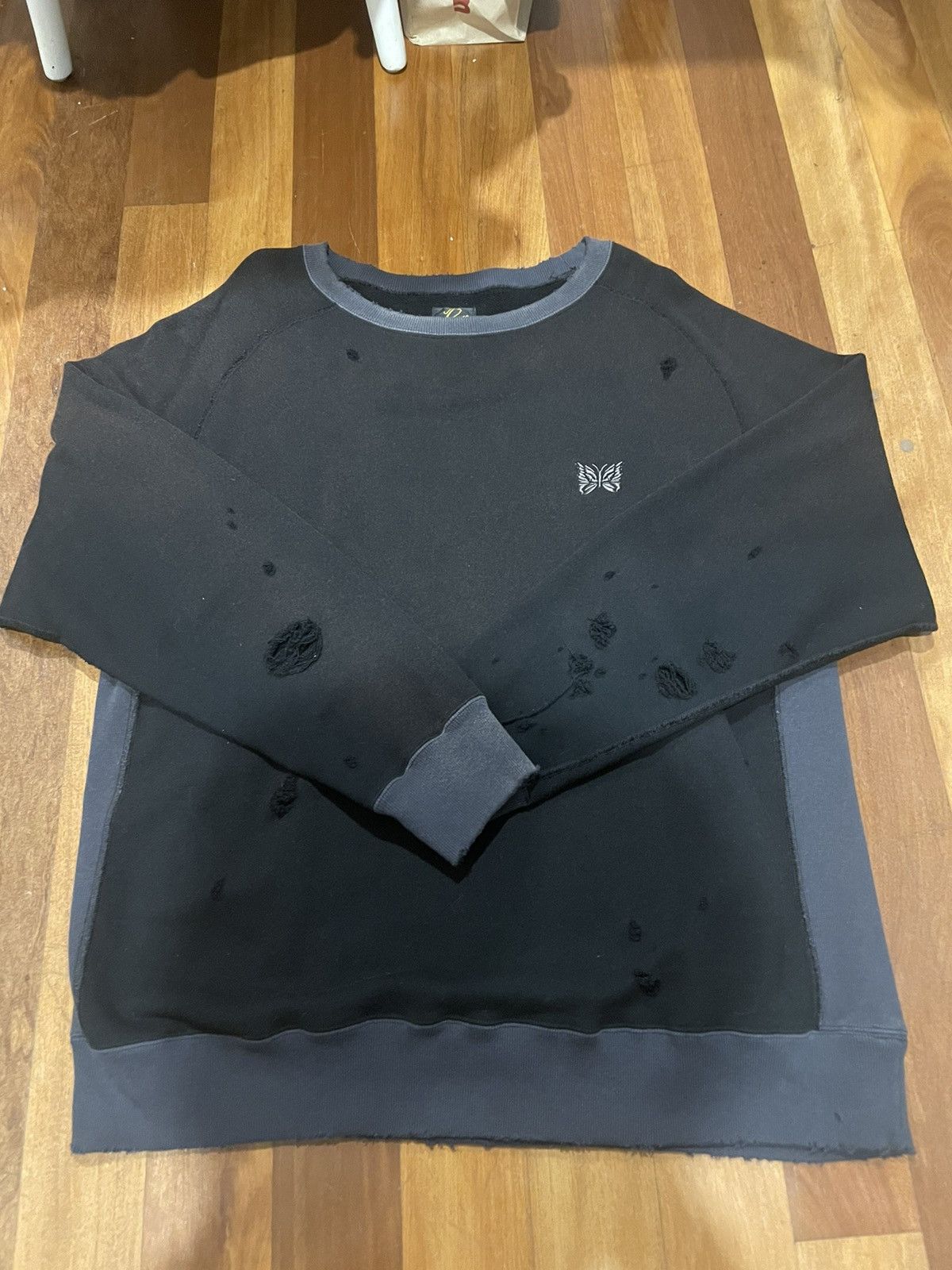Needles Needles 2-tone grey distressed crewneck Size US M / EU 48-50 / 2 - 2 Thumbnail