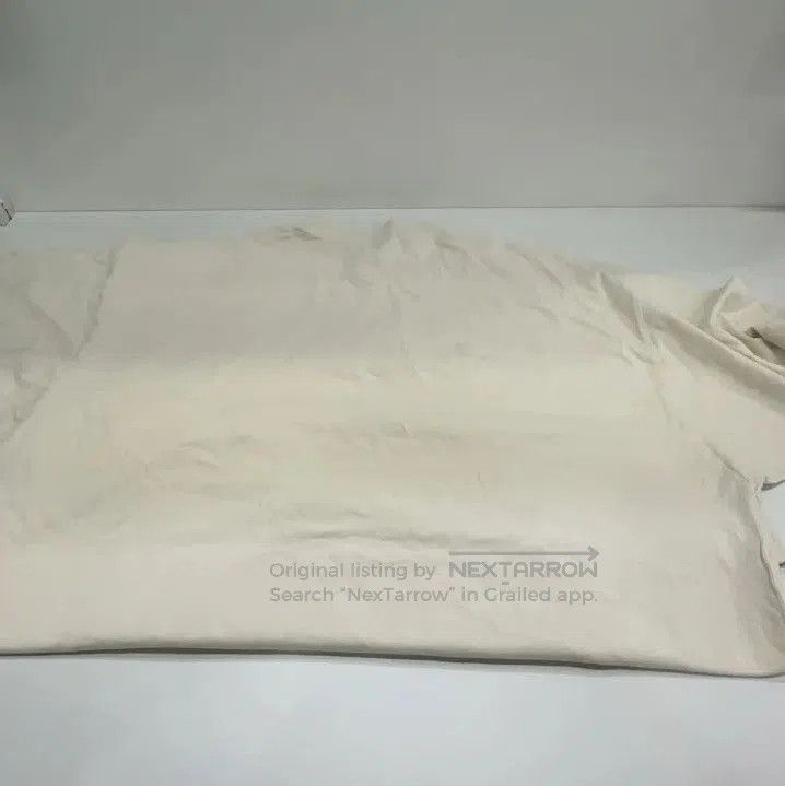 Balenciaga Balenciaga Beige Graphic Round Neck Short Sleeve T. Size US M / EU 48-50 / 2 - 8 Thumbnail
