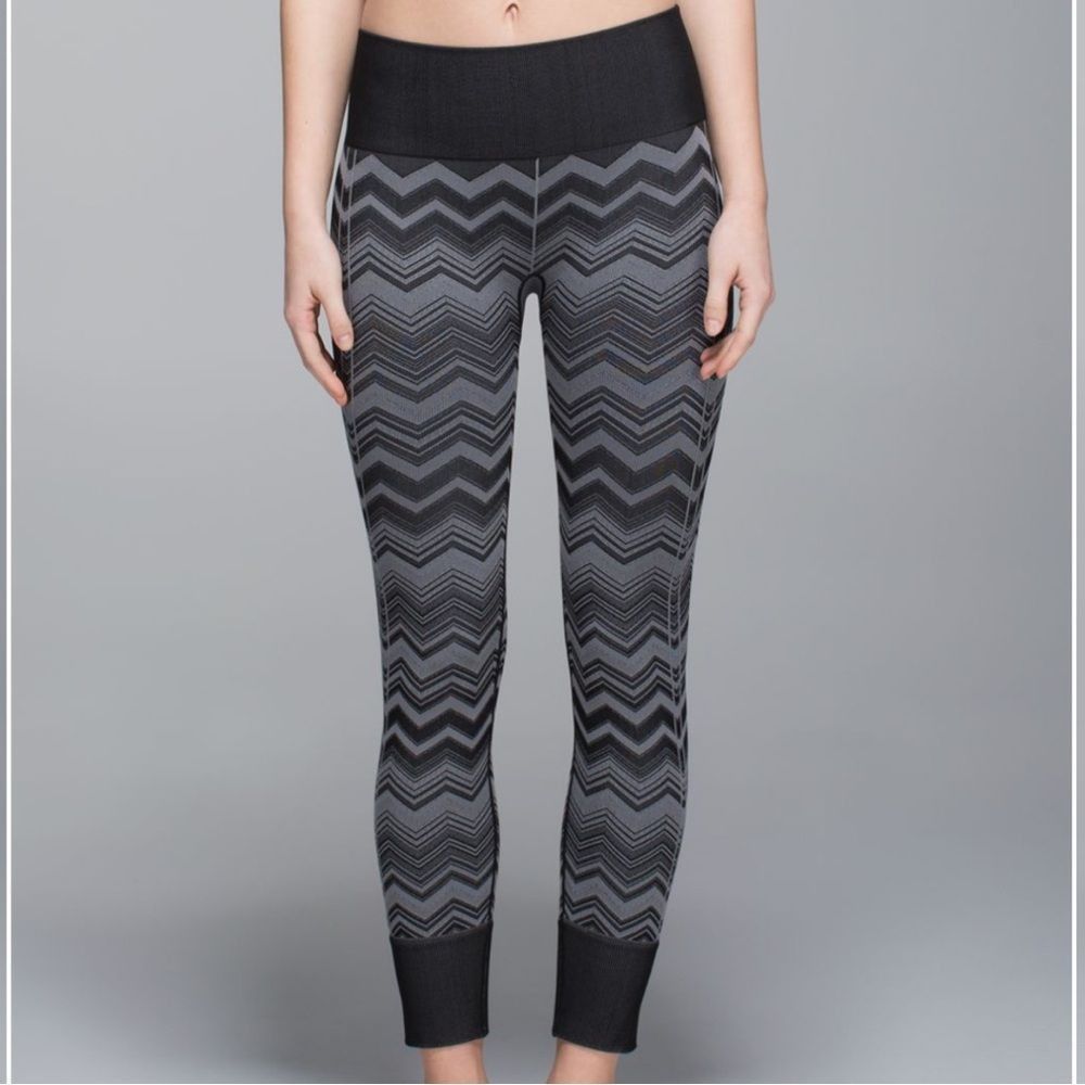 Lululemon Lululemon Ebb to Street Pant Size 27" / US 4 / IT 40 - 8 Thumbnail