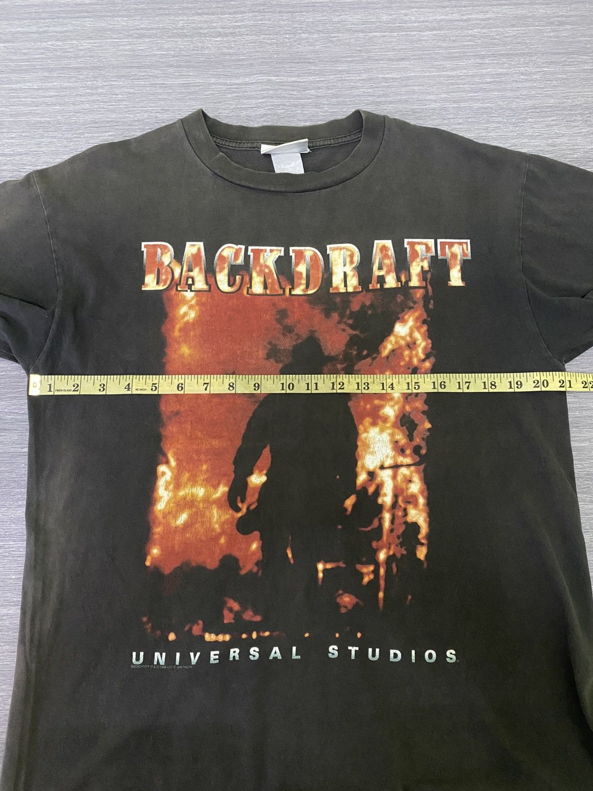 Universal Studios × Vintage Vintage 1998 Sun Faded Backdraft Movie by Universal Studios Size US L / EU 52-54 / 3 - 13 Thumbnail
