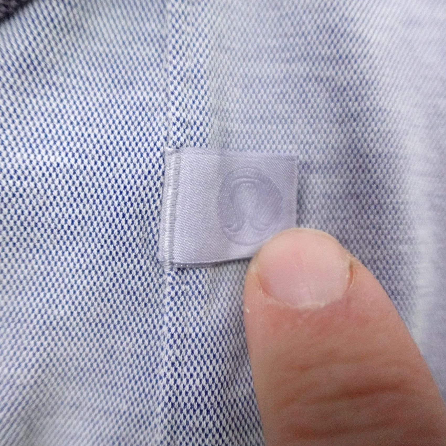 Lululemon Lululemon Shirt Mens Medium Blue Commission Long Sleeve Button-Up Performance Size US M / EU 48-50 / 2 - 7 Thumbnail