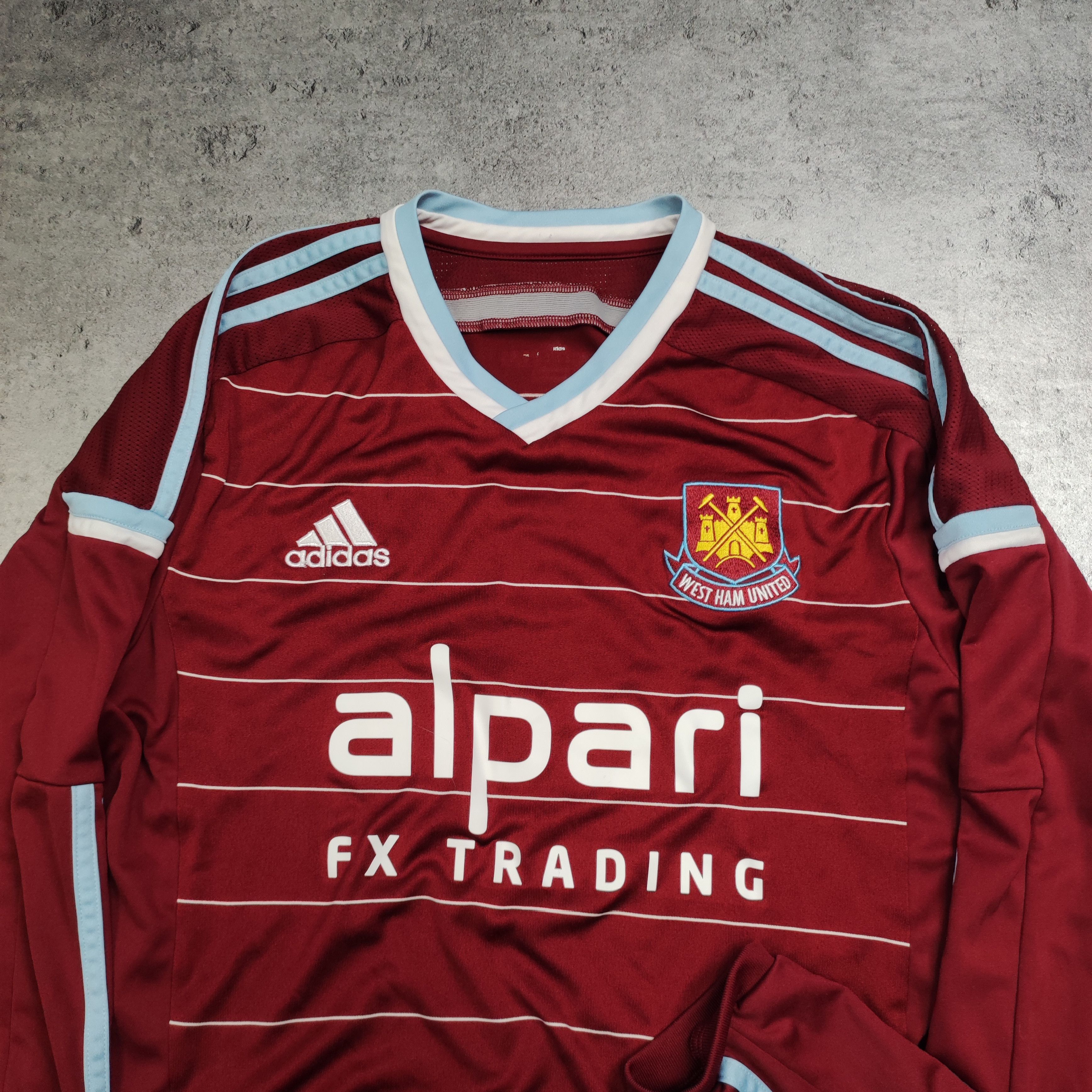 Adidas Vintage Football Soccer Adidas x West Ham United 2013 Jersey Size US S / EU 44-46 / 1 - 4 Thumbnail