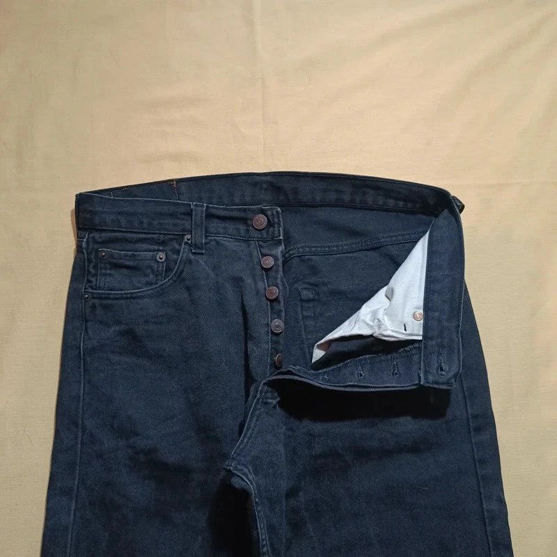 Levi's Vintage Levis 501 Black Jeans Made in USA fits W31 L29 1997 Size US 31 - 14 Thumbnail