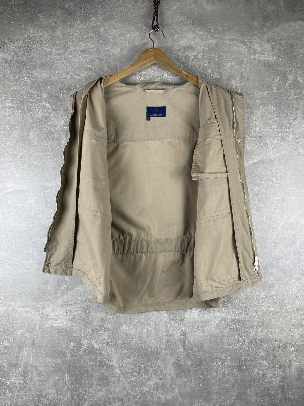 Moncler Moncler Vintage 00s Utility Field Vest Beige Size 4 Size US L / EU 52-54 / 3 - 10 Thumbnail