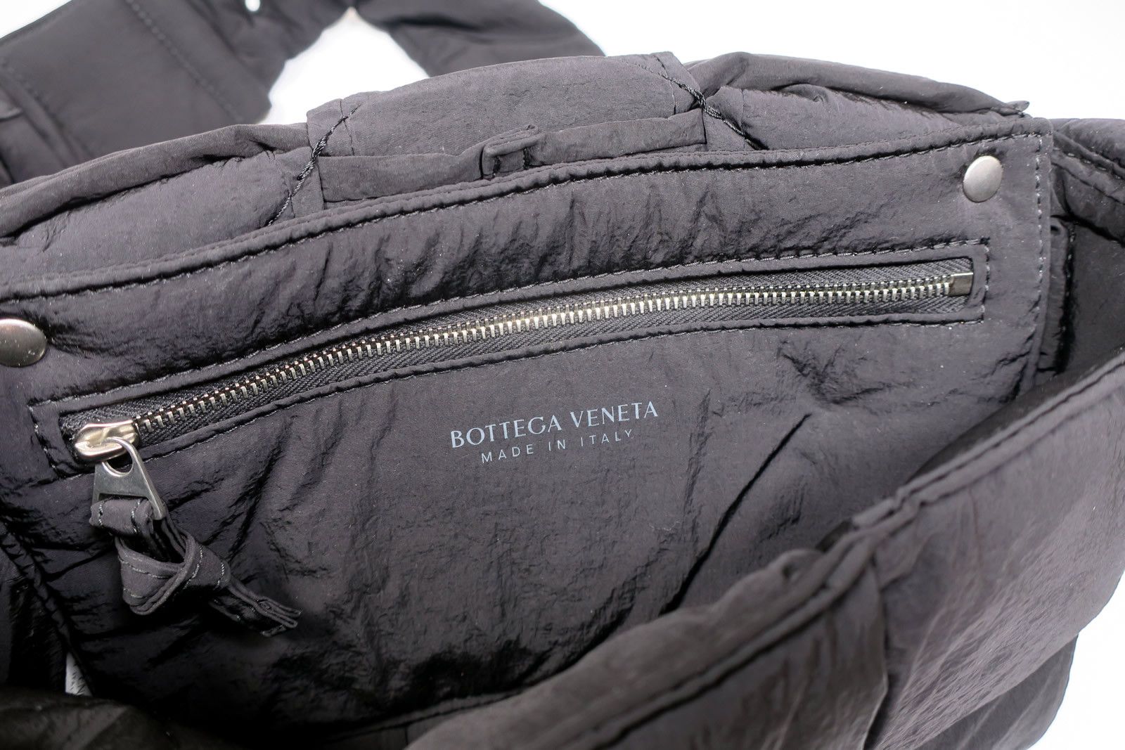 Bottega Veneta Bottega Veneta 'Small' Tech Cassette Cross Body Bag. Size ONE SIZE - 5 Thumbnail