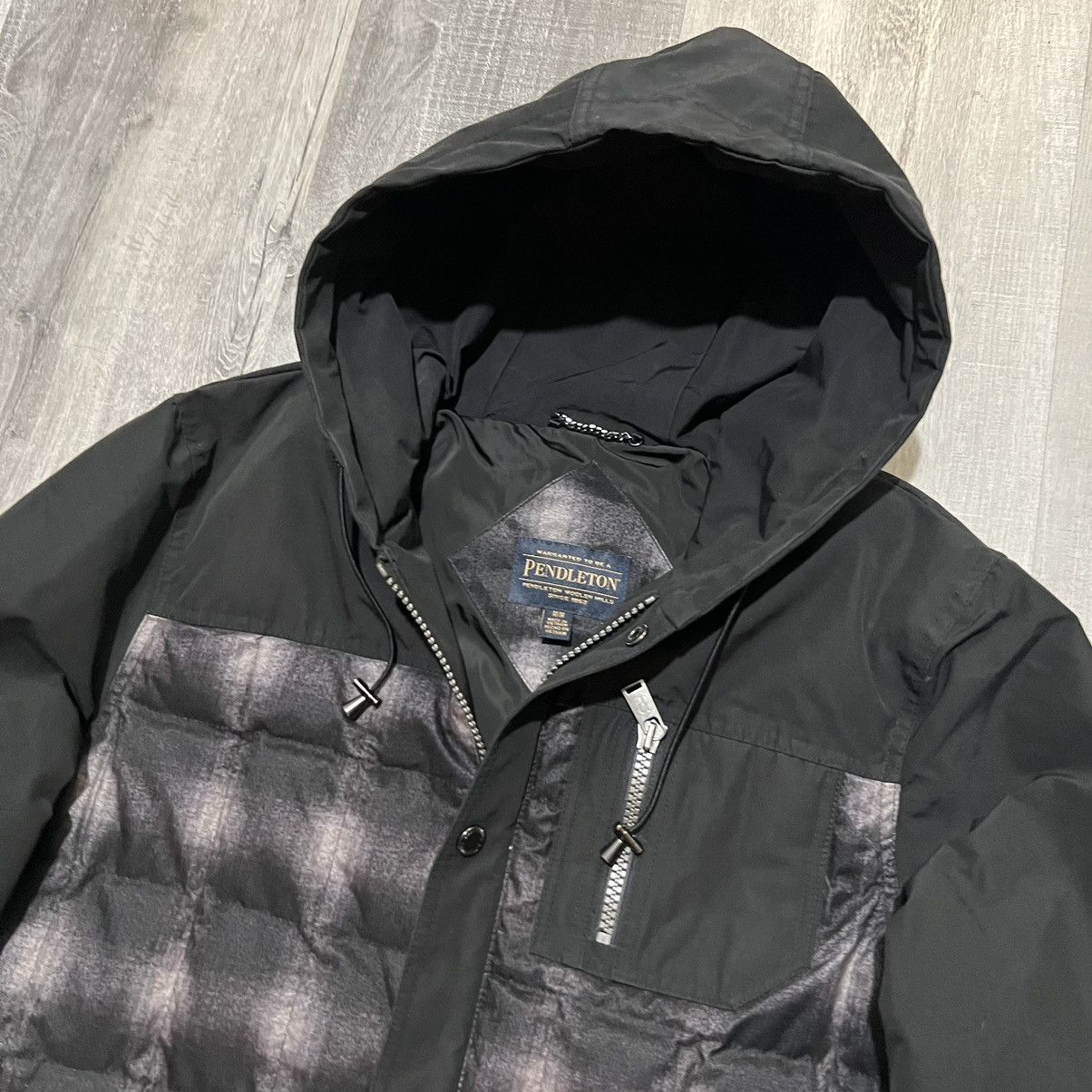 Pendleton Pendleton 650 Fill Duck Down Black/Grey Shadow Plaid Jacket Size US M / EU 48-50 / 2 - 2 Thumbnail