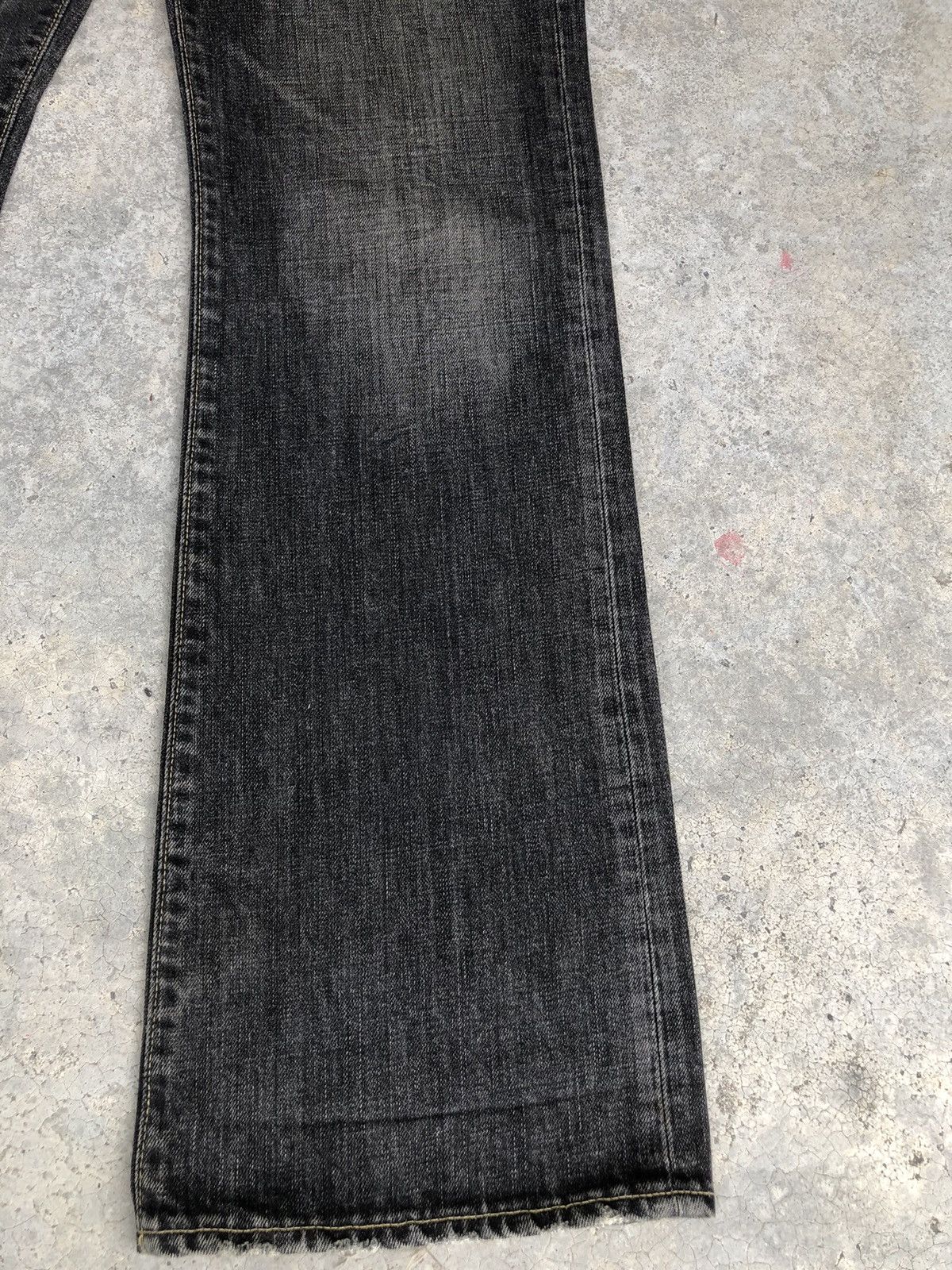 If Six Was Nine Japanese Uniqlo Flared Jeans Distressed Jeans Size US 33 - 7 Thumbnail