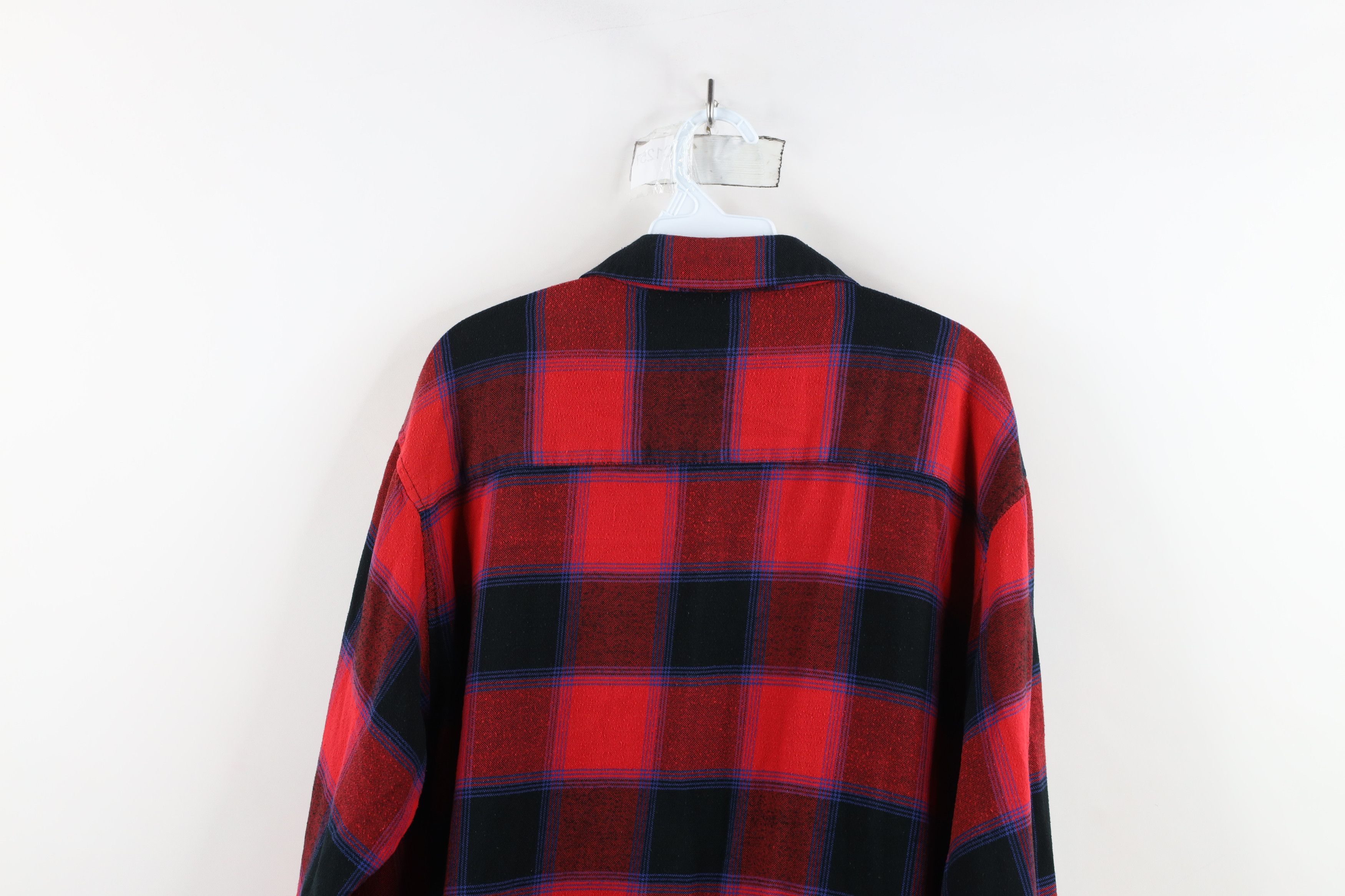Vintage Vintage 90s Streetwear Knit Collared Button Shirt Plaid Size US M / EU 48-50 / 2 - 13 Thumbnail