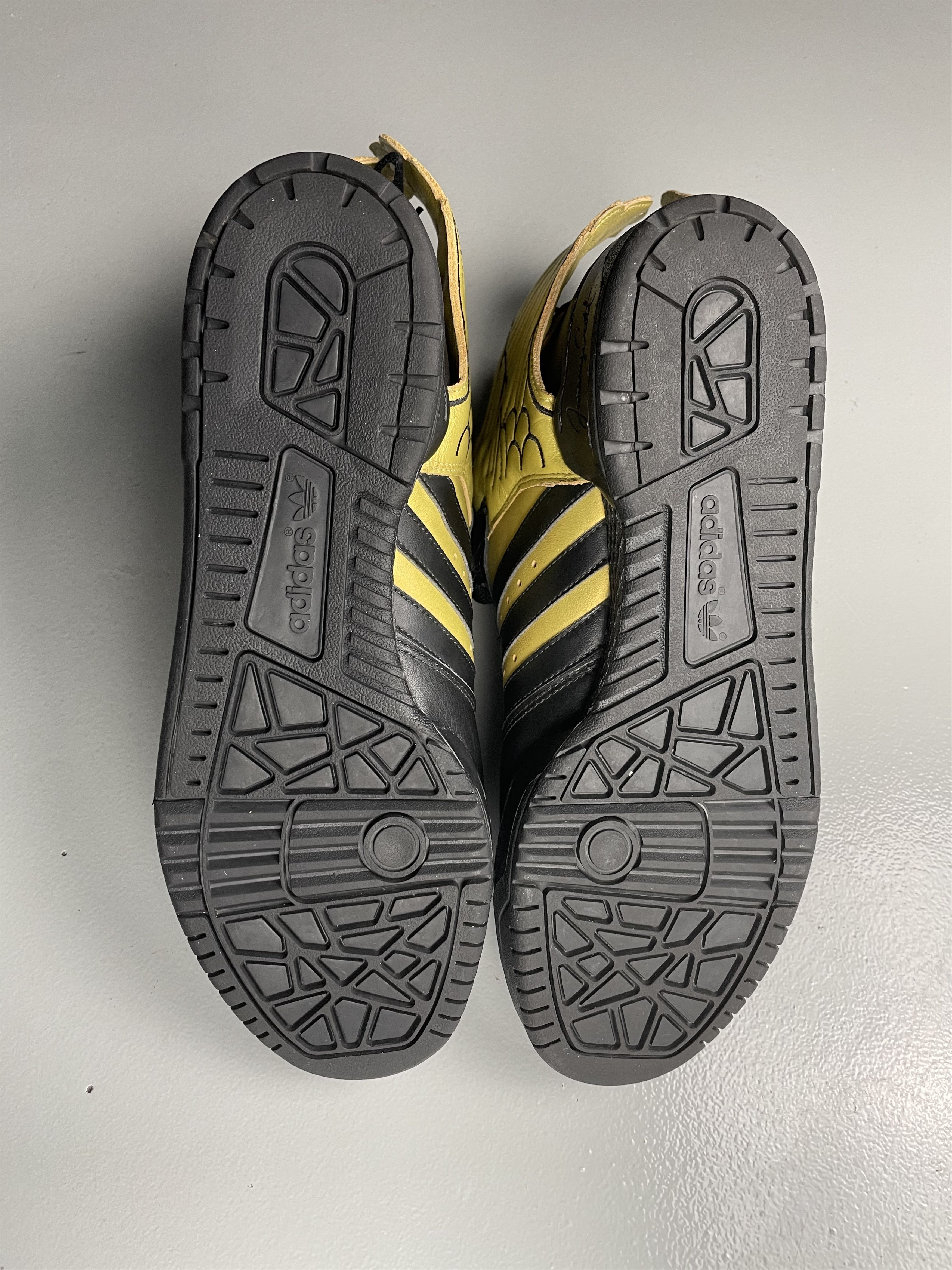 Adidas × Jeremy Scott adidas X Jeremy Scott 2011 JS Wings 2.0 Black/Metallic Gold Size US 9.5 / EU 42-43 - 8 Thumbnail