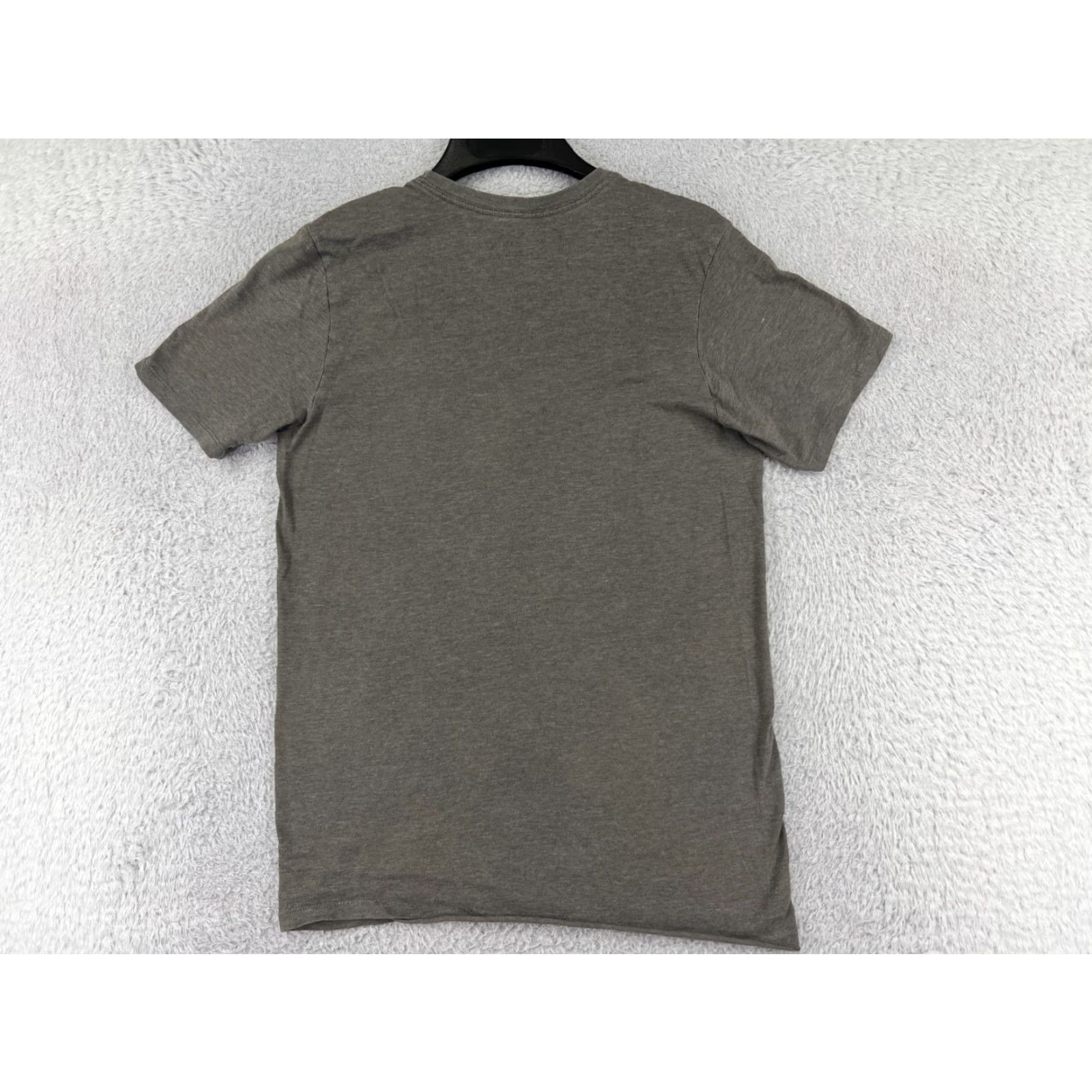 Nike Nike Mens Shirt Gray S Short Sleeve Crew Neck T-Shirt Logo Athletic Sports 90s Outdoor Retro Nike Dri-FIT Boys Mens Size US S / EU 44-46 / 1 - 2 Thumbnail
