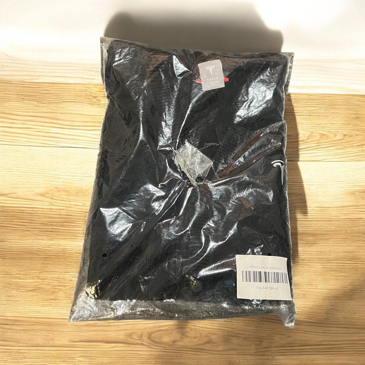 Other Tesla Men V Neck Cardigan sweater Size XL *SEALED *New Size US XL / EU 56 / 4 - 4 Thumbnail