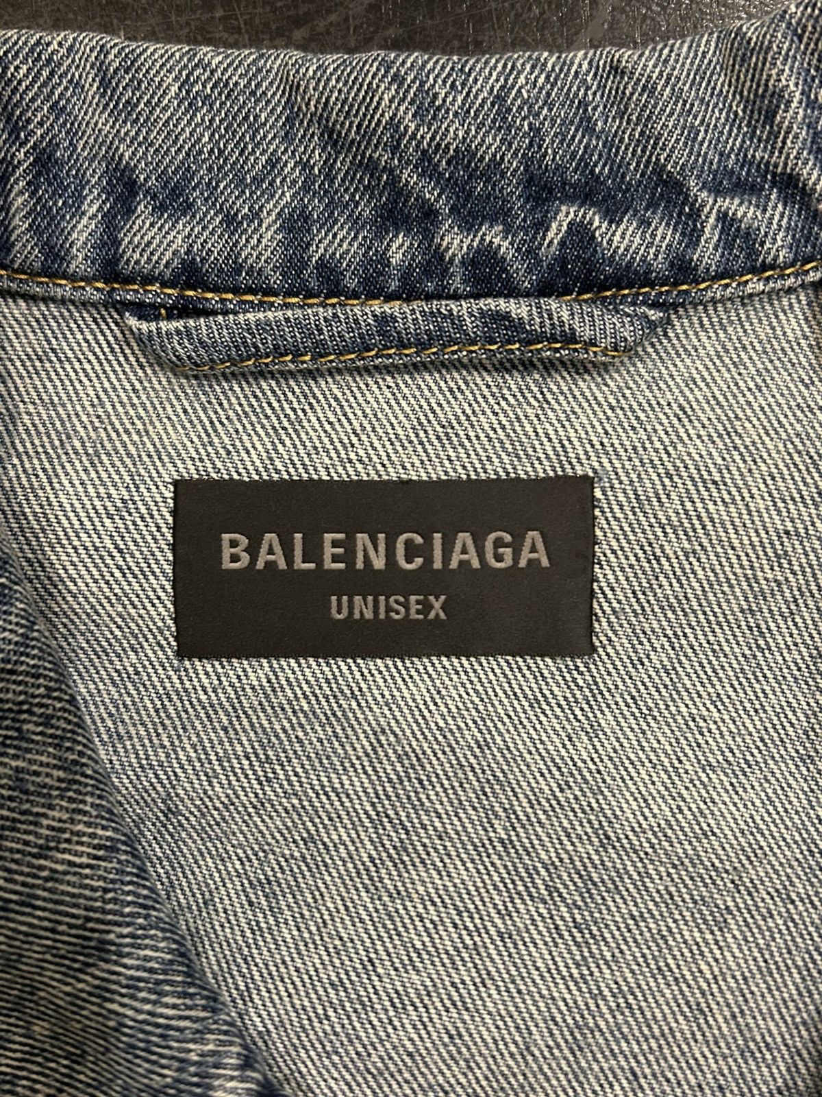 Balenciaga Balenciaga Oversized Light Wash Denim Jacket Size US M / EU 48-50 / 2 - 3 Thumbnail