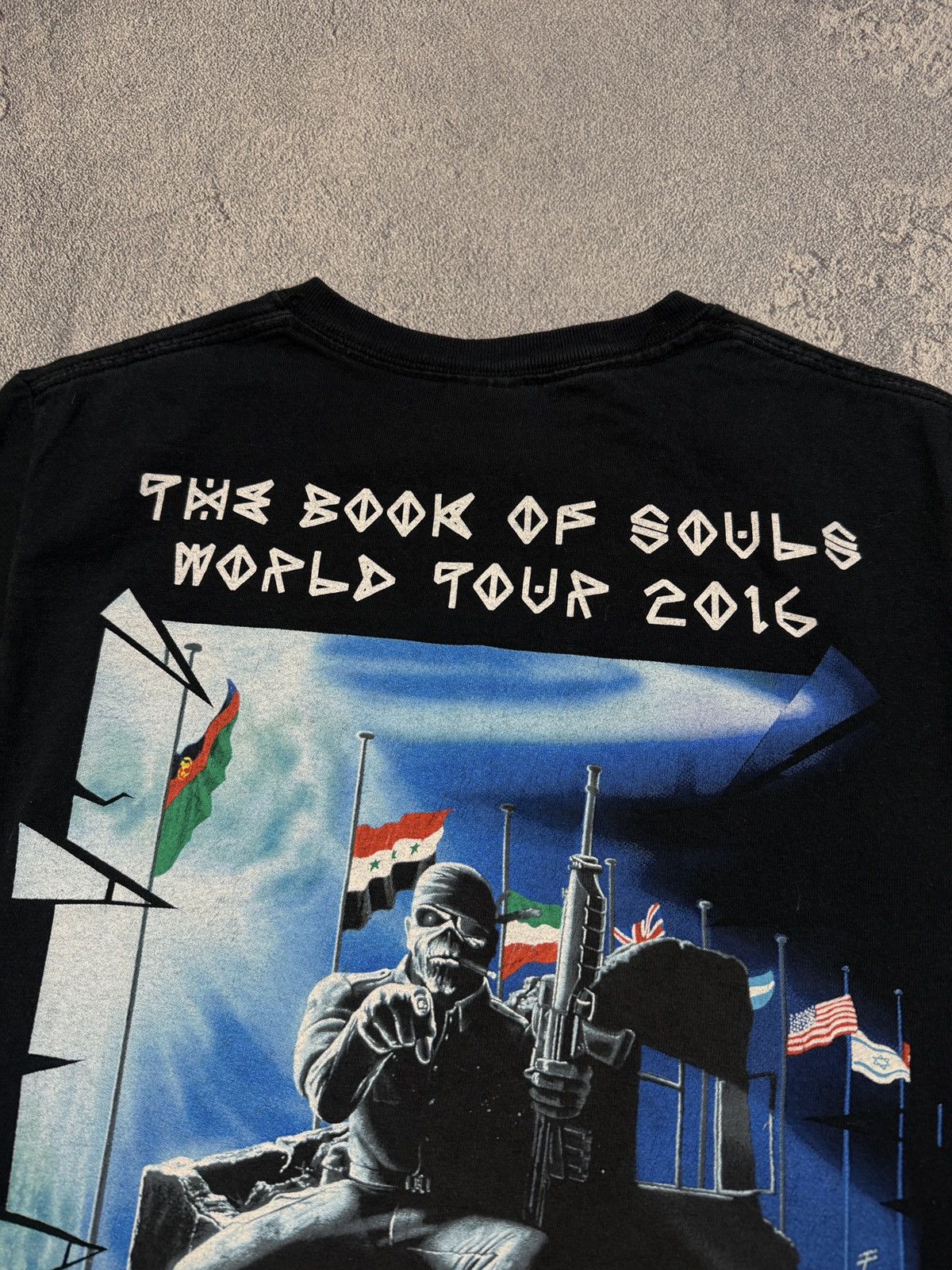 Band Tees 2000s Iron Maiden Tee vintage band tShirt horror Size US S / EU 44-46 / 1 - 8 Thumbnail