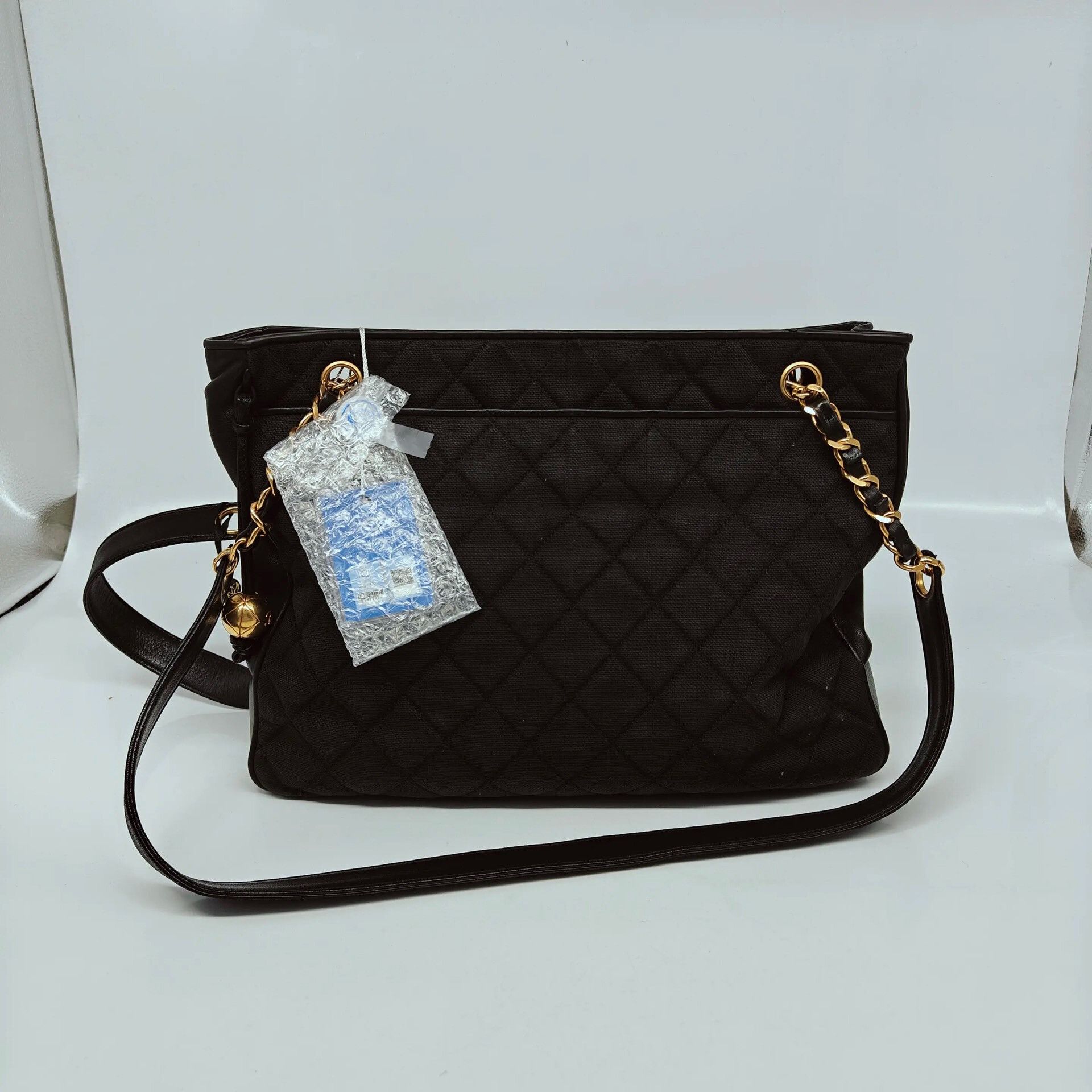 Chanel Pre-loved Bag Very good condition Size ONE SIZE - 1 Thumbnail