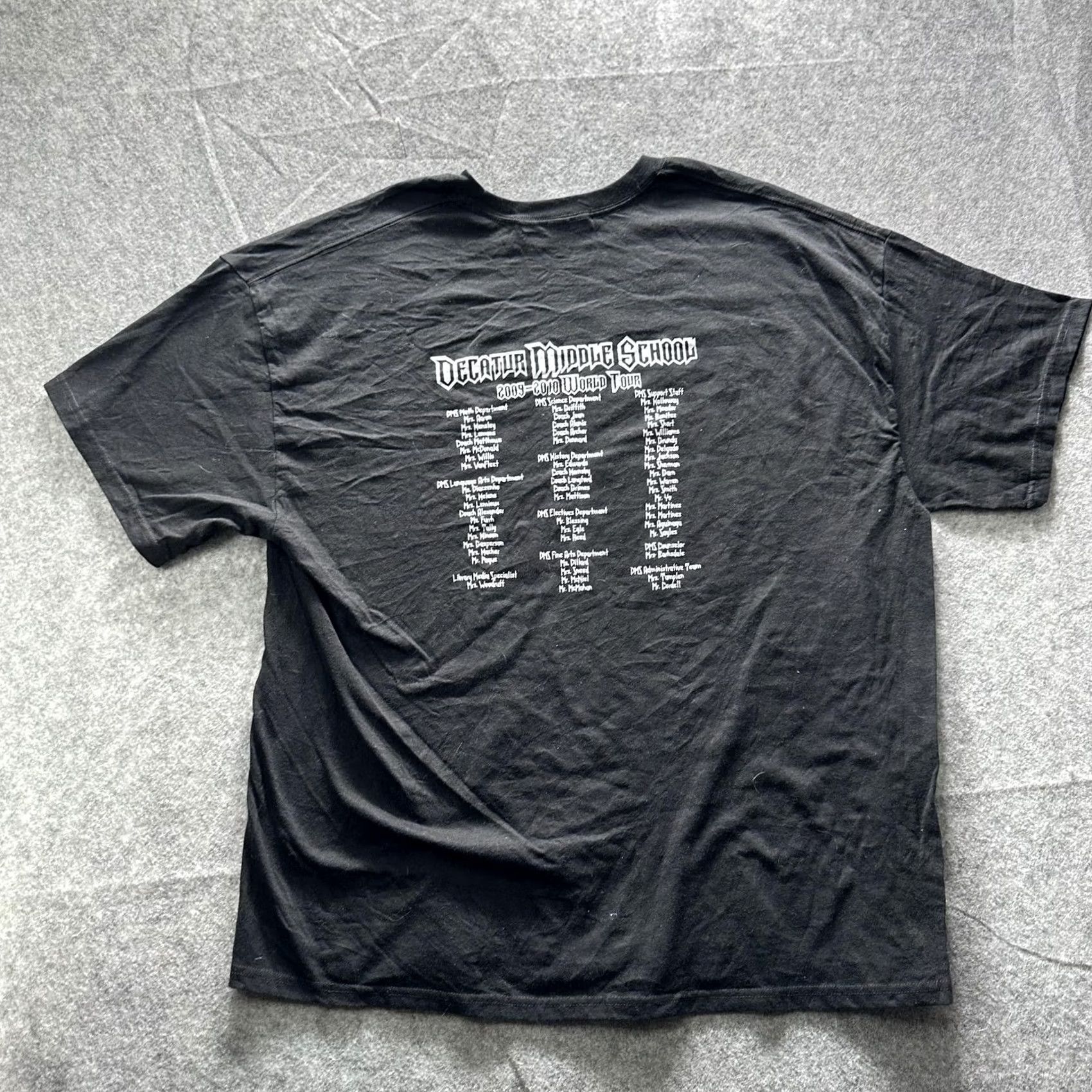 Hanes Hanes Shirt Mens 2XL Black Decatur Middle School Guitar Graphic World Tour Tee Size US XXL / EU 58 / 5 - 7 Thumbnail