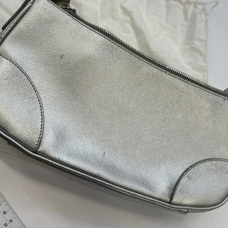 Prada F/W06 Silver Saffiano Leather Shoulder Bag Size ONE SIZE - 5 Thumbnail
