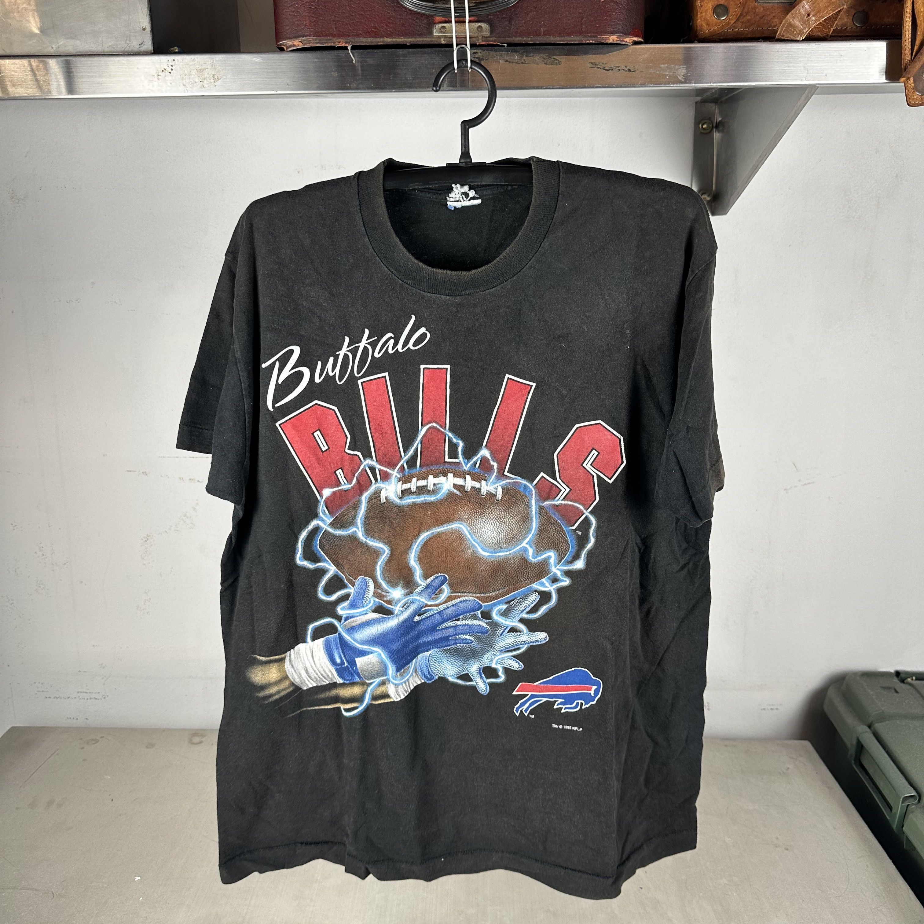 Vintage Vintage 1995 Buffalo Bills Football NFL Lightning T-shirt Size US XL / EU 56 / 4 - 1 Thumbnail