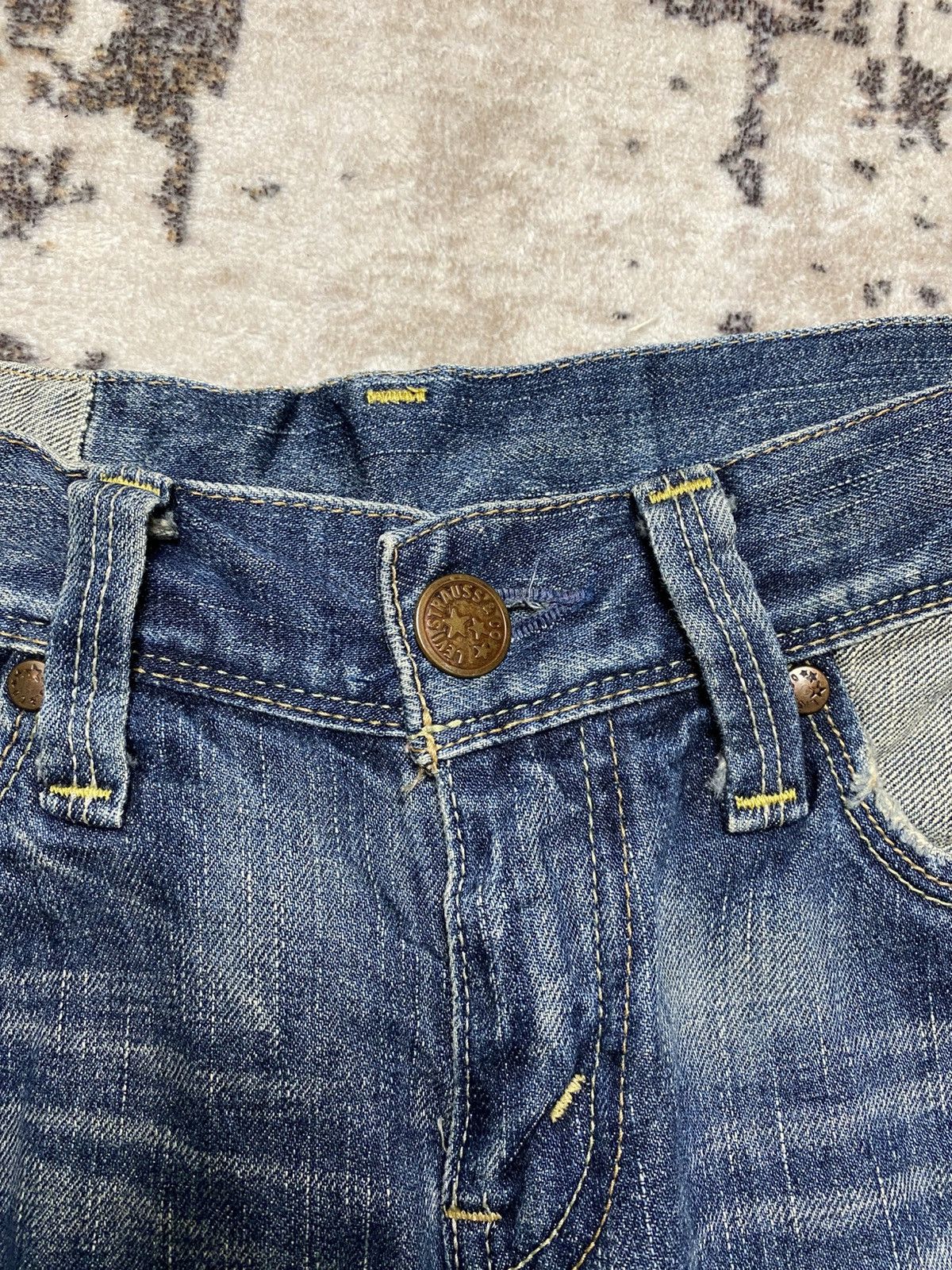 Levi's Rare Levi’s Distressed Bootcut Size US 30 / EU 46 - 7 Thumbnail