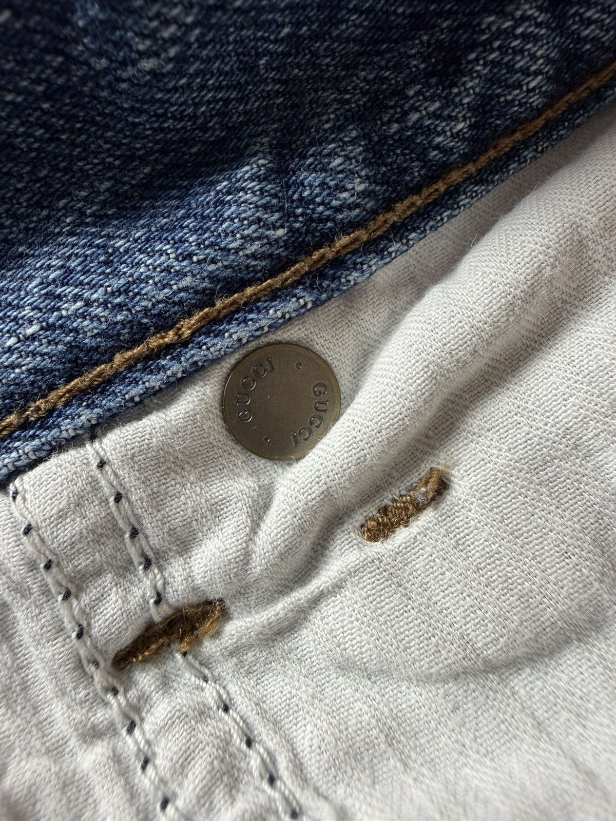 Gucci Vintage Gucci Women Distressed Denim Jeans Size 32" / US 10 / IT 46 - 12 Thumbnail