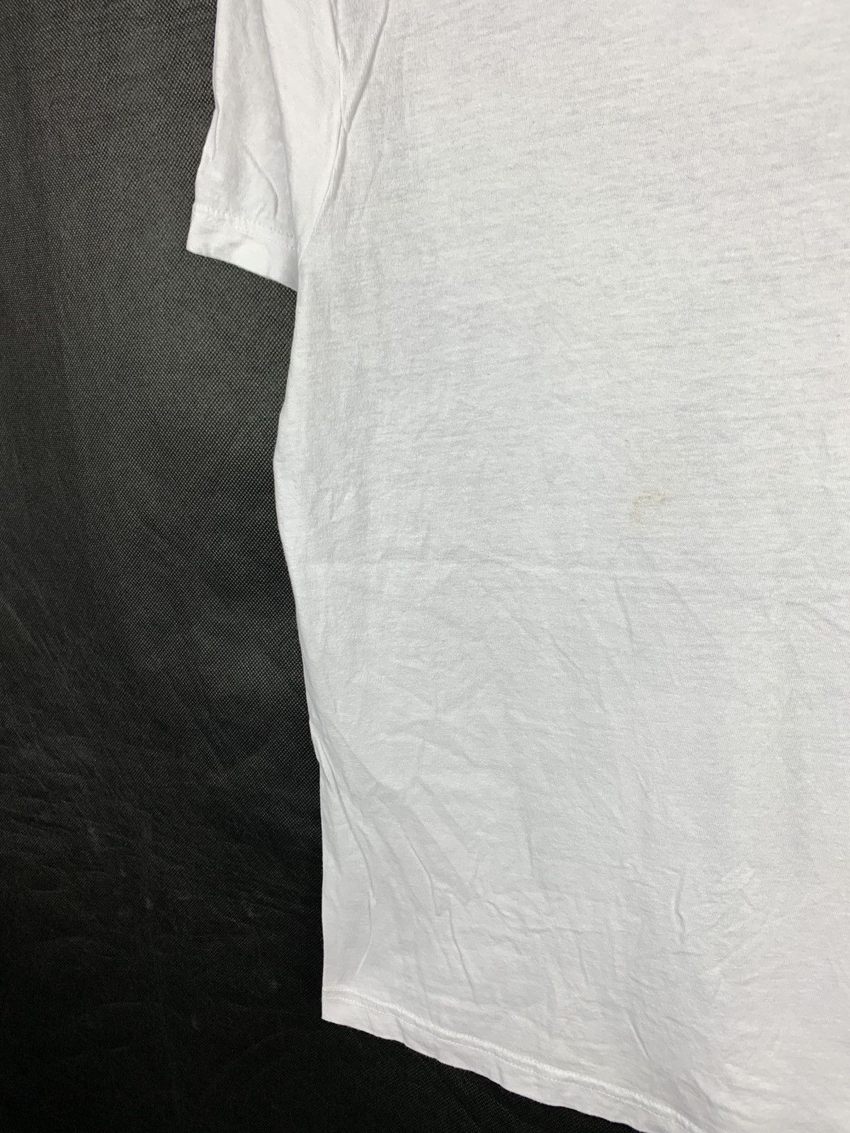 Guess Offer! Guess Los Angeles Brand Tee Size US XS / EU 42 / 0 - 4 Thumbnail