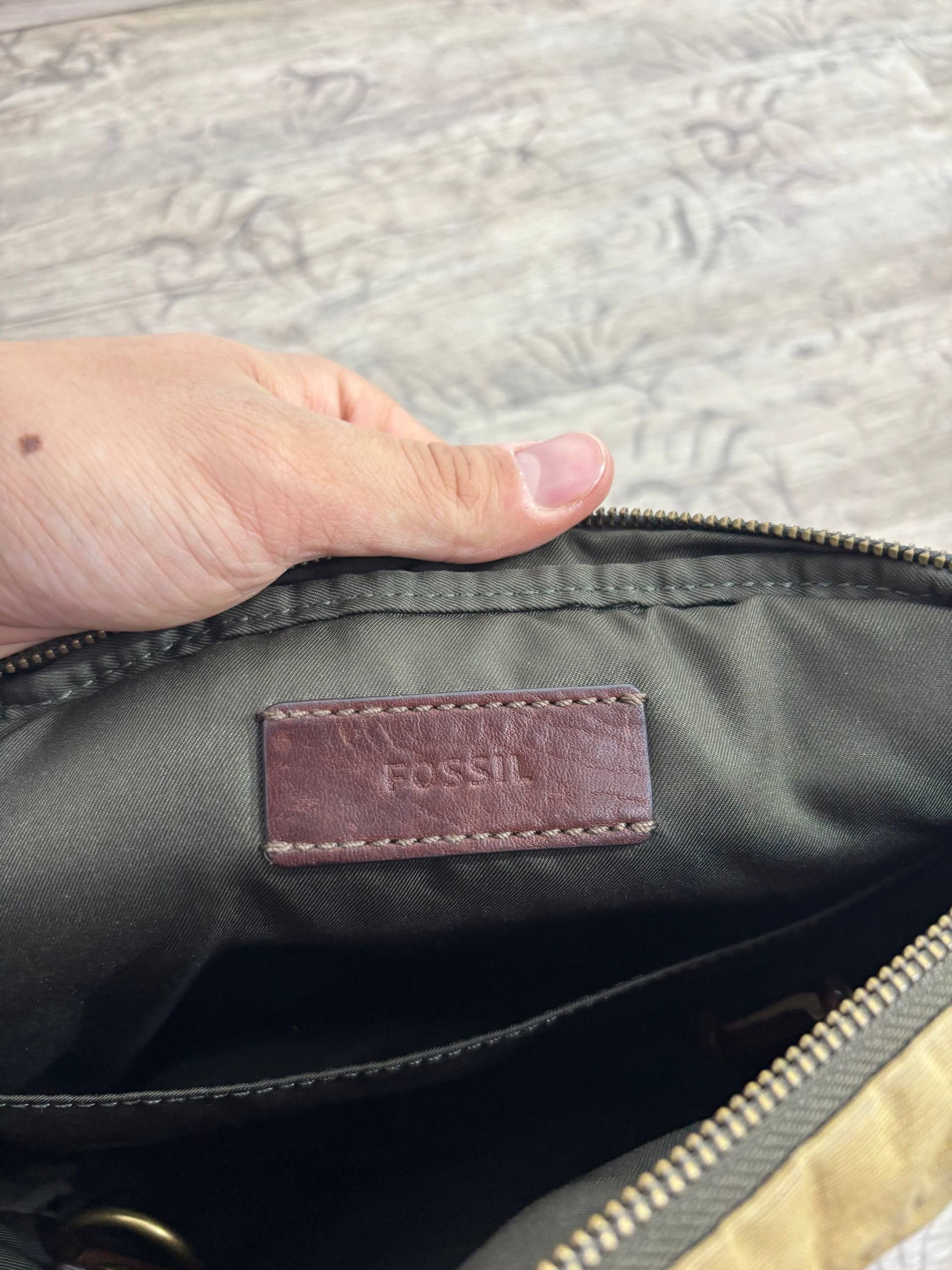 Diesel VTG Diesel 90s Style Military Sling Bag Distressed Crossbody Size ONE SIZE - 14 Thumbnail