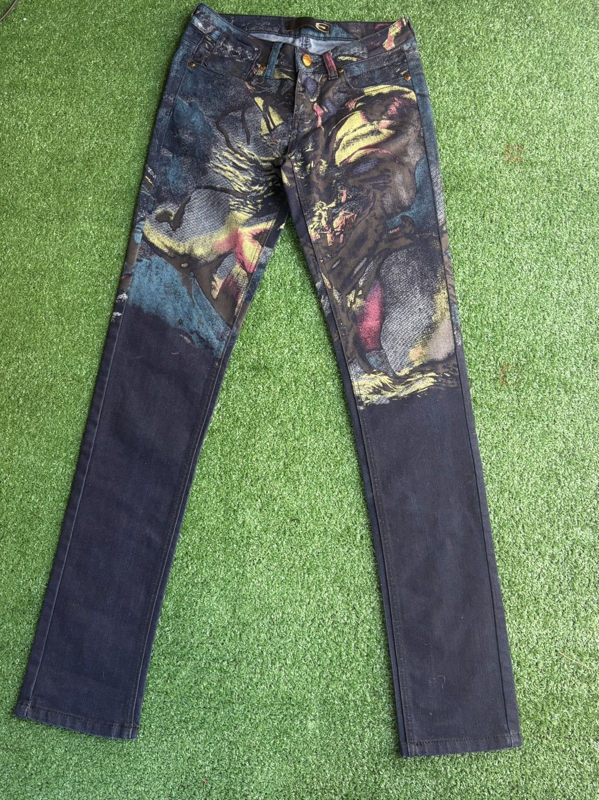 Roberto Cavalli Roberto Cavalli sand blasted jeans Size 27" / US 4 / IT 40 - 4 Thumbnail