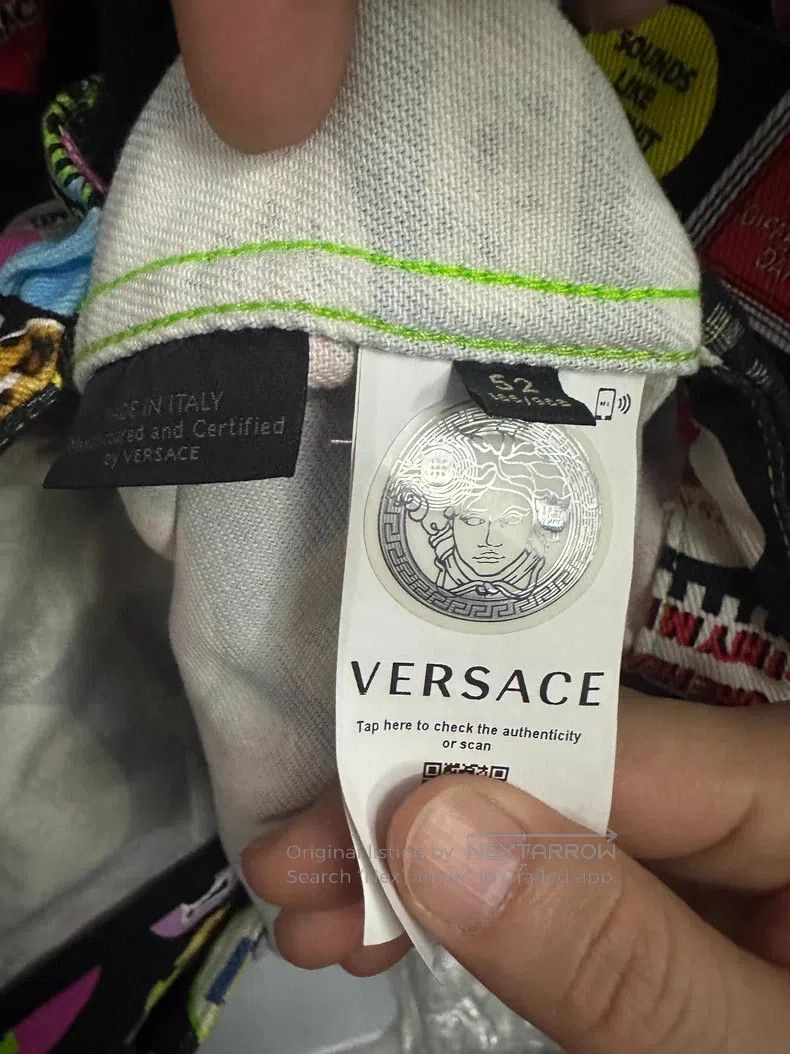 Versace Versace Badge print jacket coat Size US XL / EU 56 / 4 - 6 Thumbnail