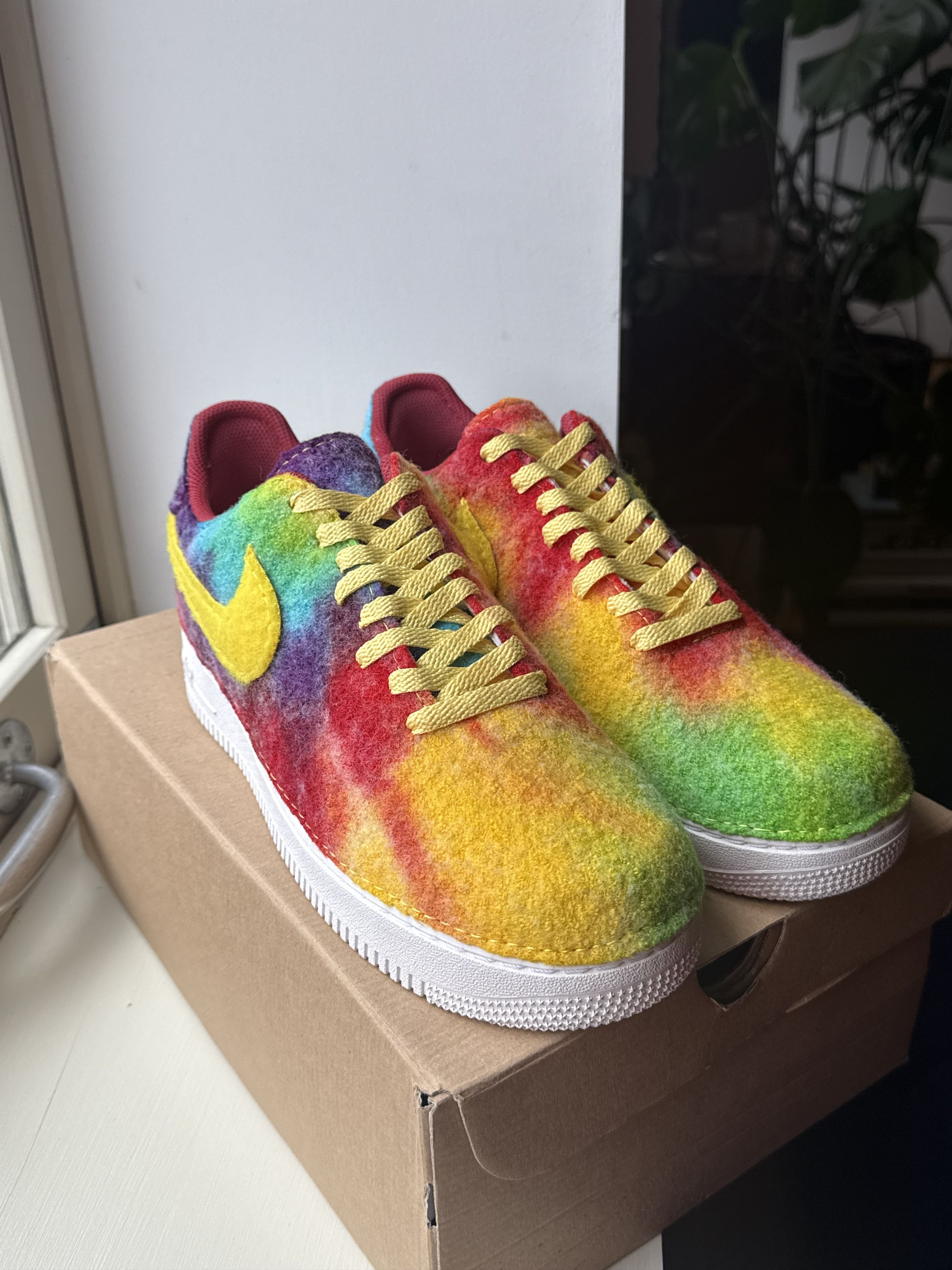 Nike Dark Phil Knight Rainbow Wool Wrapped Air Force 1 Size US 11.5 / EU 44-45 - 3 Thumbnail