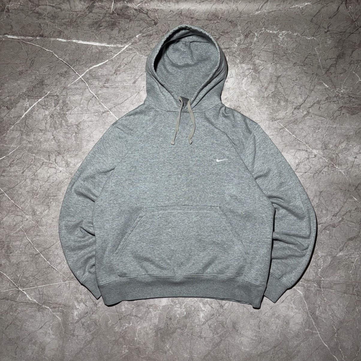Nike Vintage Nike Mini Swoosh Baggy Hoodie L Size US L / EU 52-54 / 3 - 1 Thumbnail