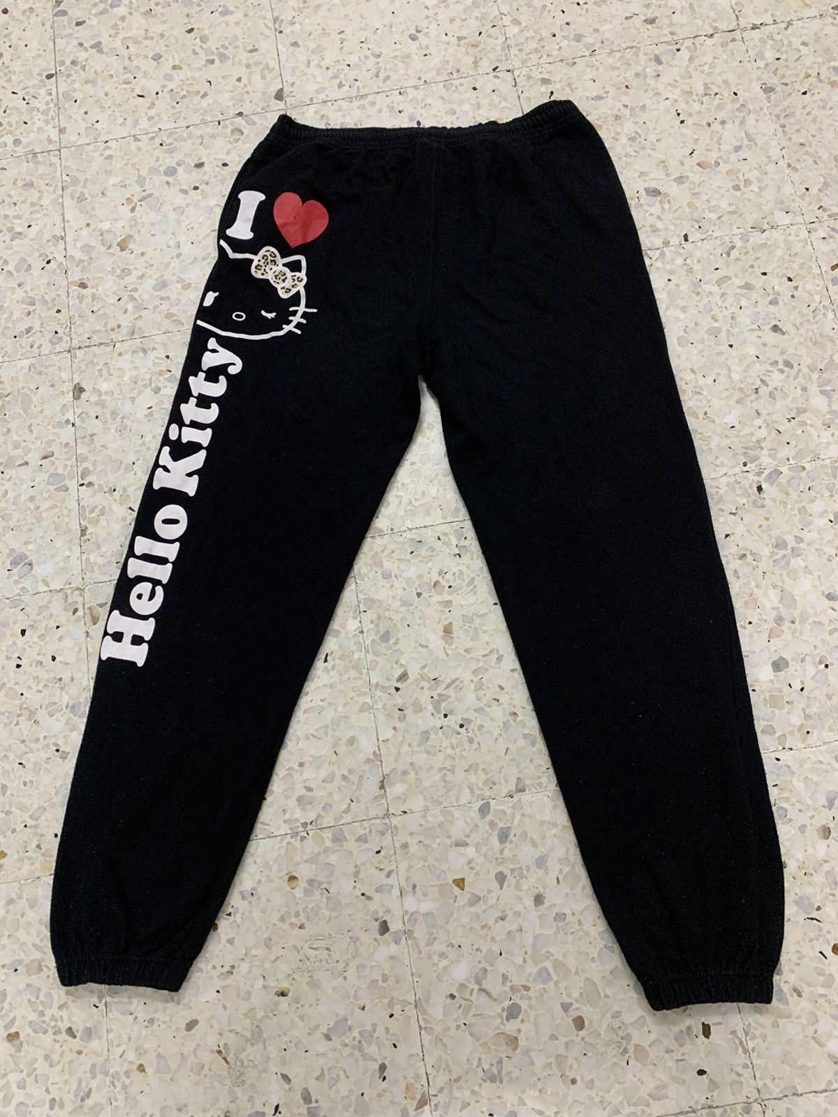 Japanese Brand HELLO KITTY SWEAT PANTS CUTE & RARE Size US 38 / EU 54 - 6 Thumbnail