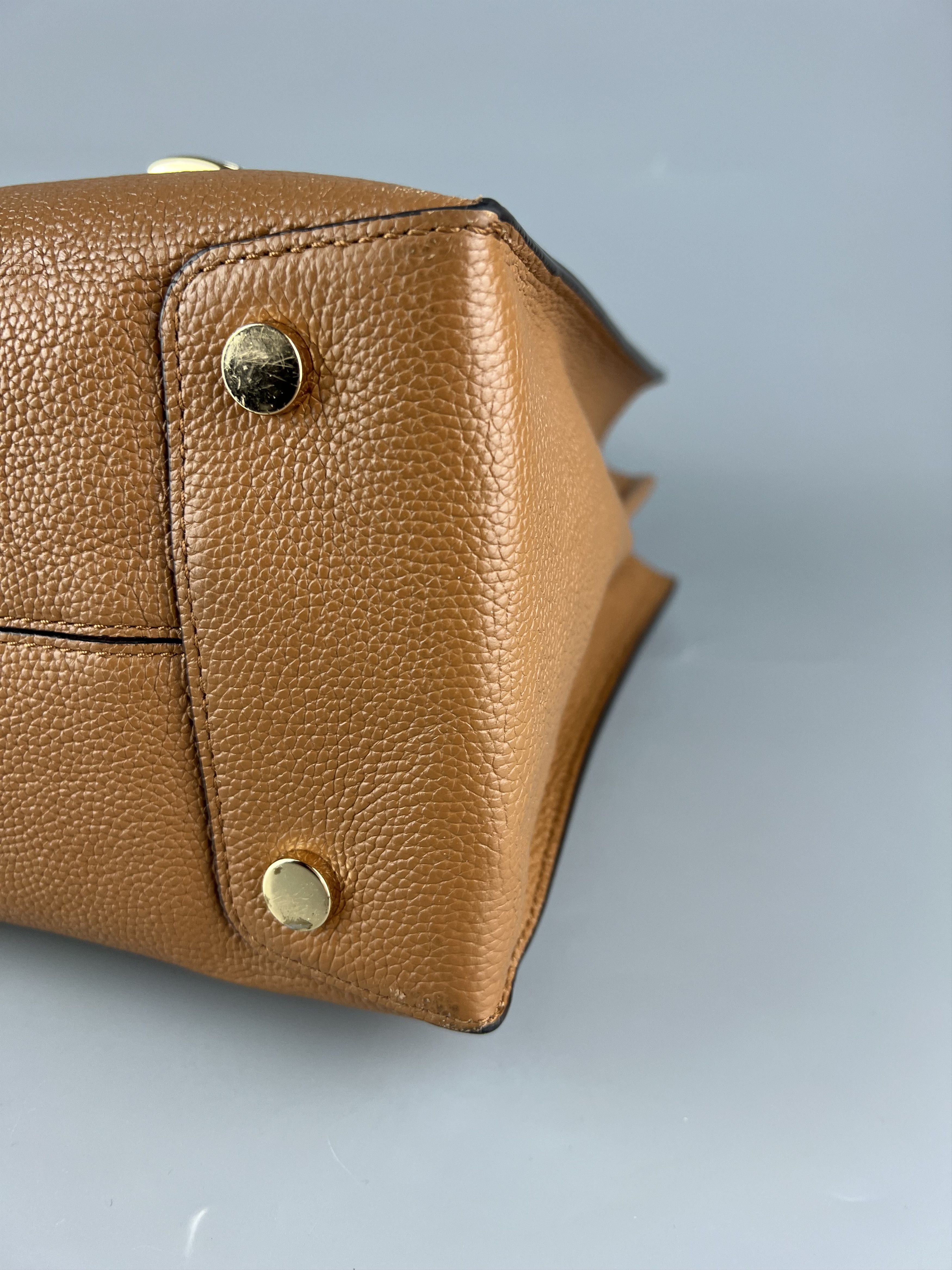 Michael Kors Michael Kors Brown Leather Shoulder Bag Handbag Size ONE SIZE - 7 Thumbnail