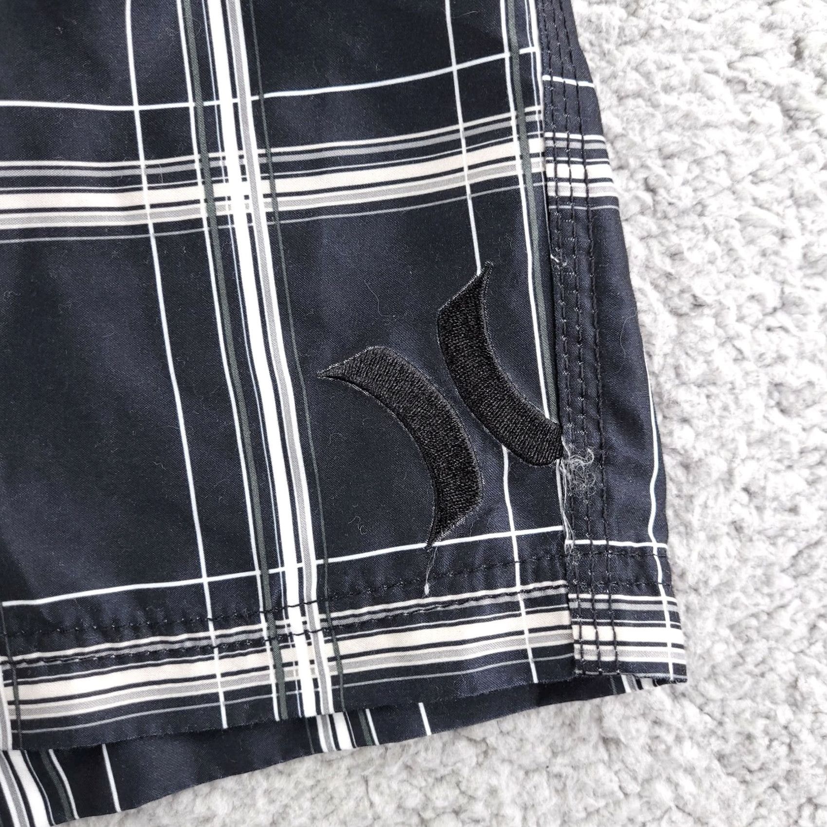 Hurley Hurley Boardshorts Men's 38 Black Plaid Swim Trunk Bottoms Trunks Size US 38 / EU 54 - 4 Thumbnail
