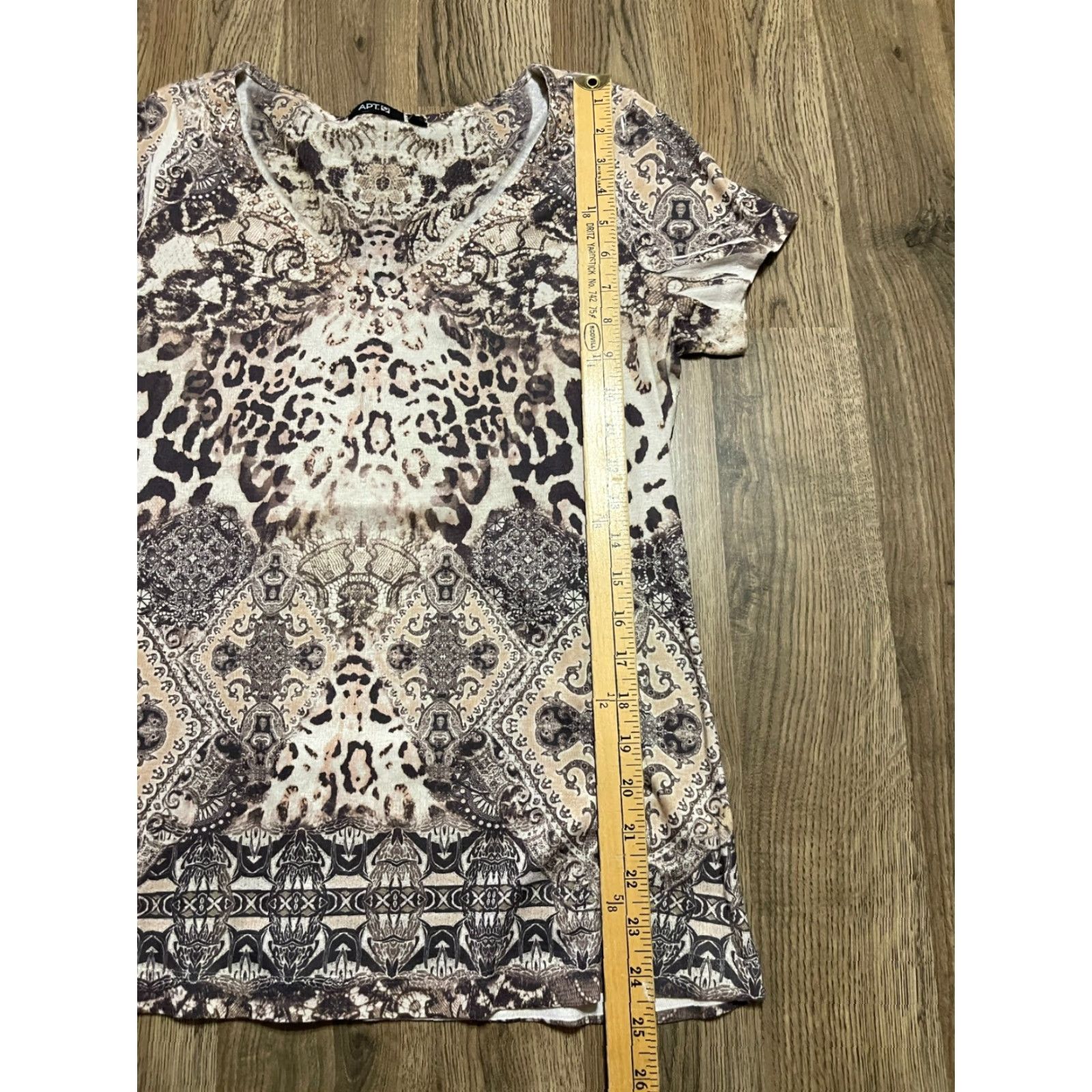 Apt. 9 Apt. 9 Shirt Women's Size Medium Animal Print Short Sleeve Multicolor Casual, Regular Fit, T-Shirt Womens Size M / US 6-8 / IT 42-44 - 6 Thumbnail
